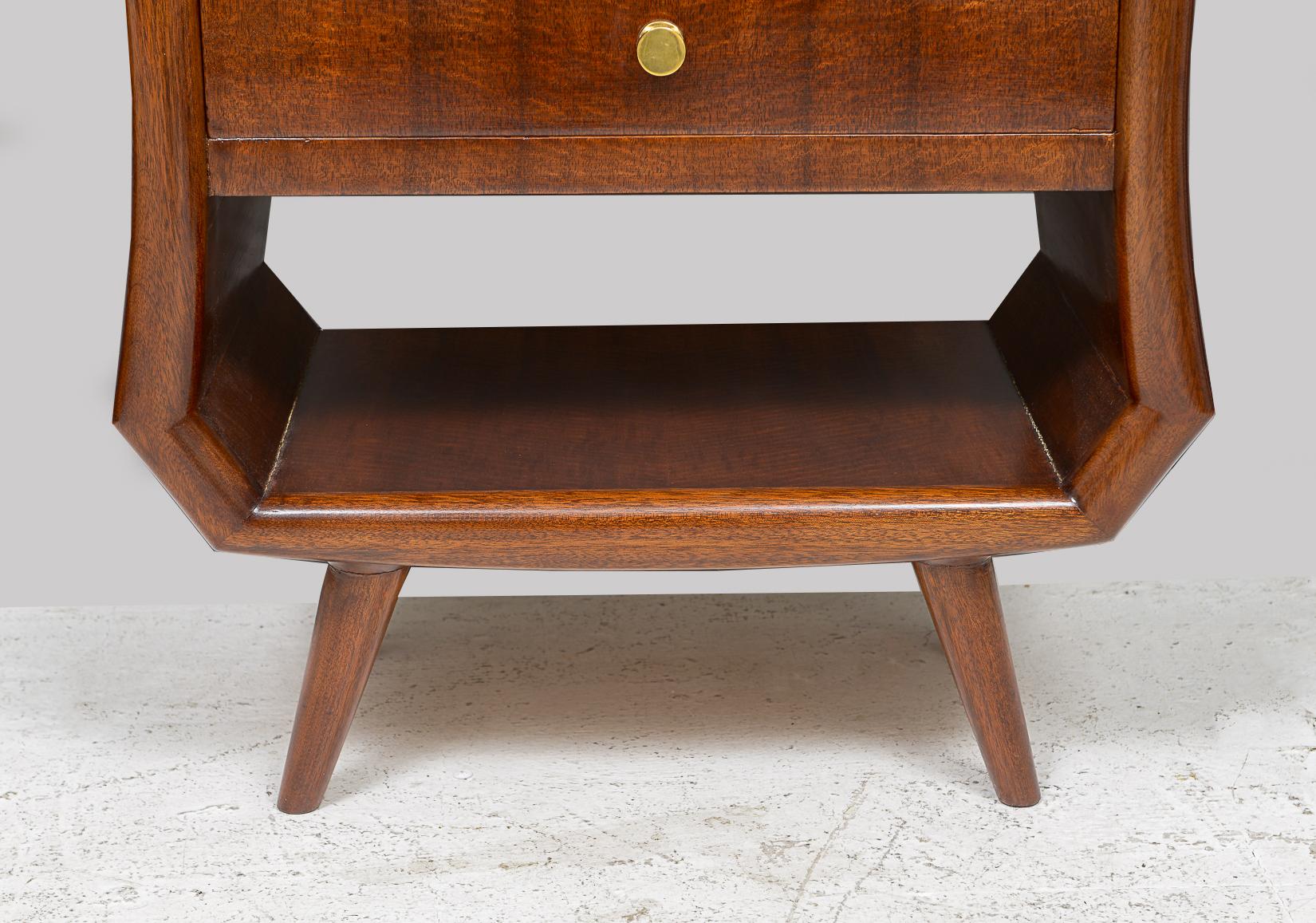 Pair of Italian Mid-Century End Tables with Central Drawers For Sale 2