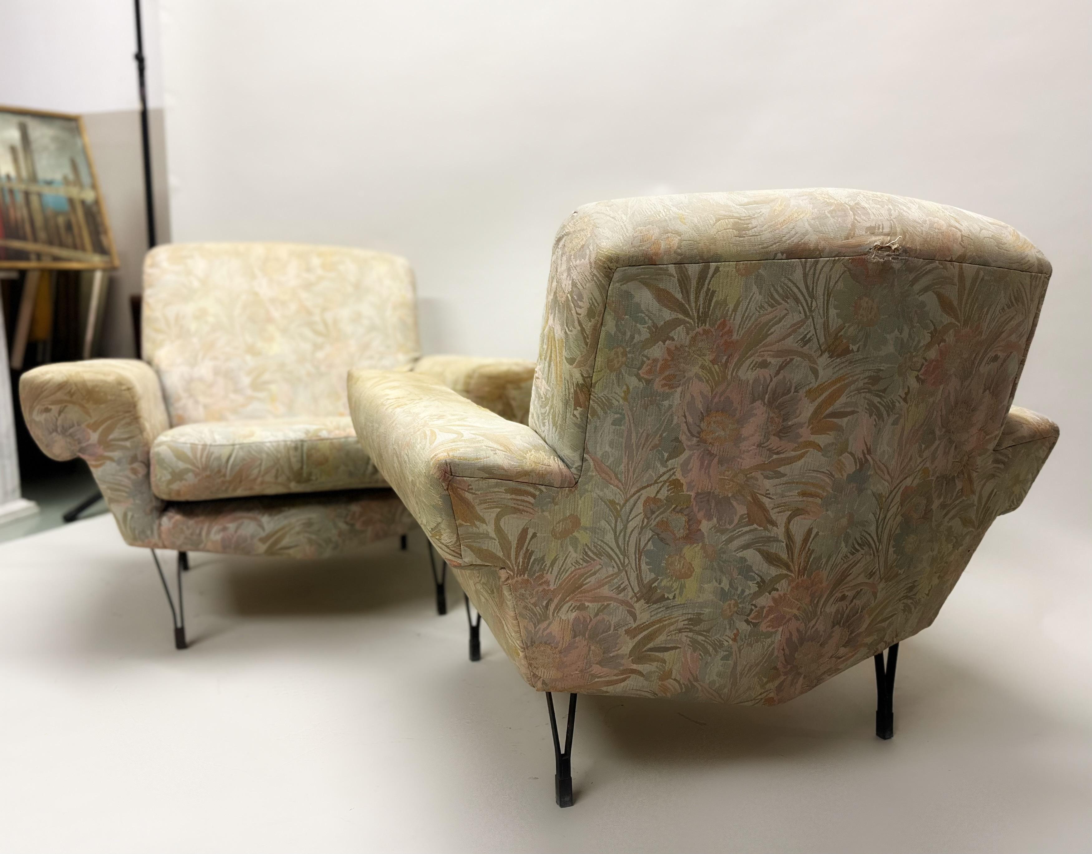 Futuriste Paire de chaises longues futuristes italiennes du milieu du siècle dernier, attribuée à Gigi Radice, vers 1950 en vente