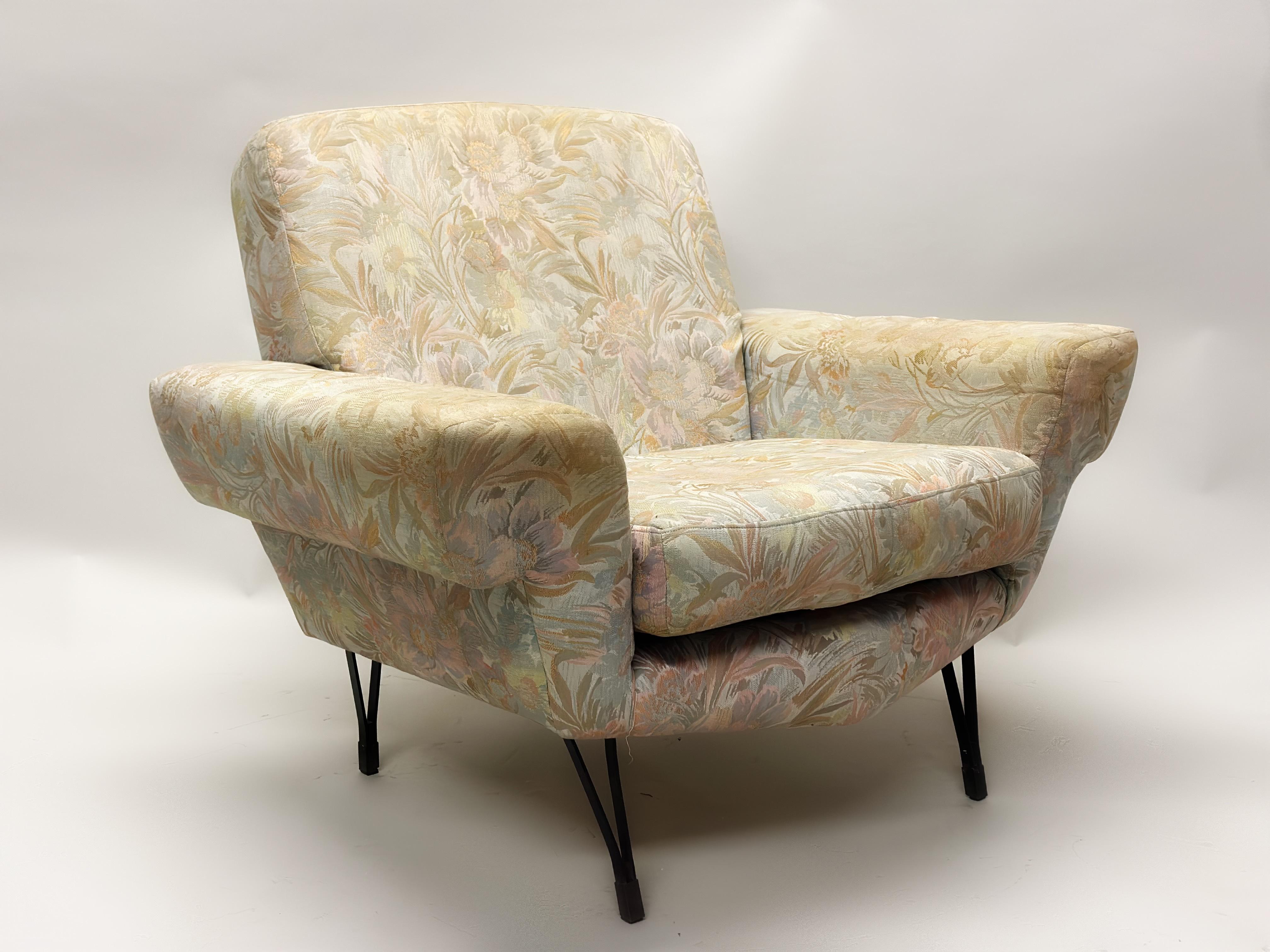 20ième siècle Paire de chaises longues futuristes italiennes du milieu du siècle dernier, attribuée à Gigi Radice, vers 1950 en vente
