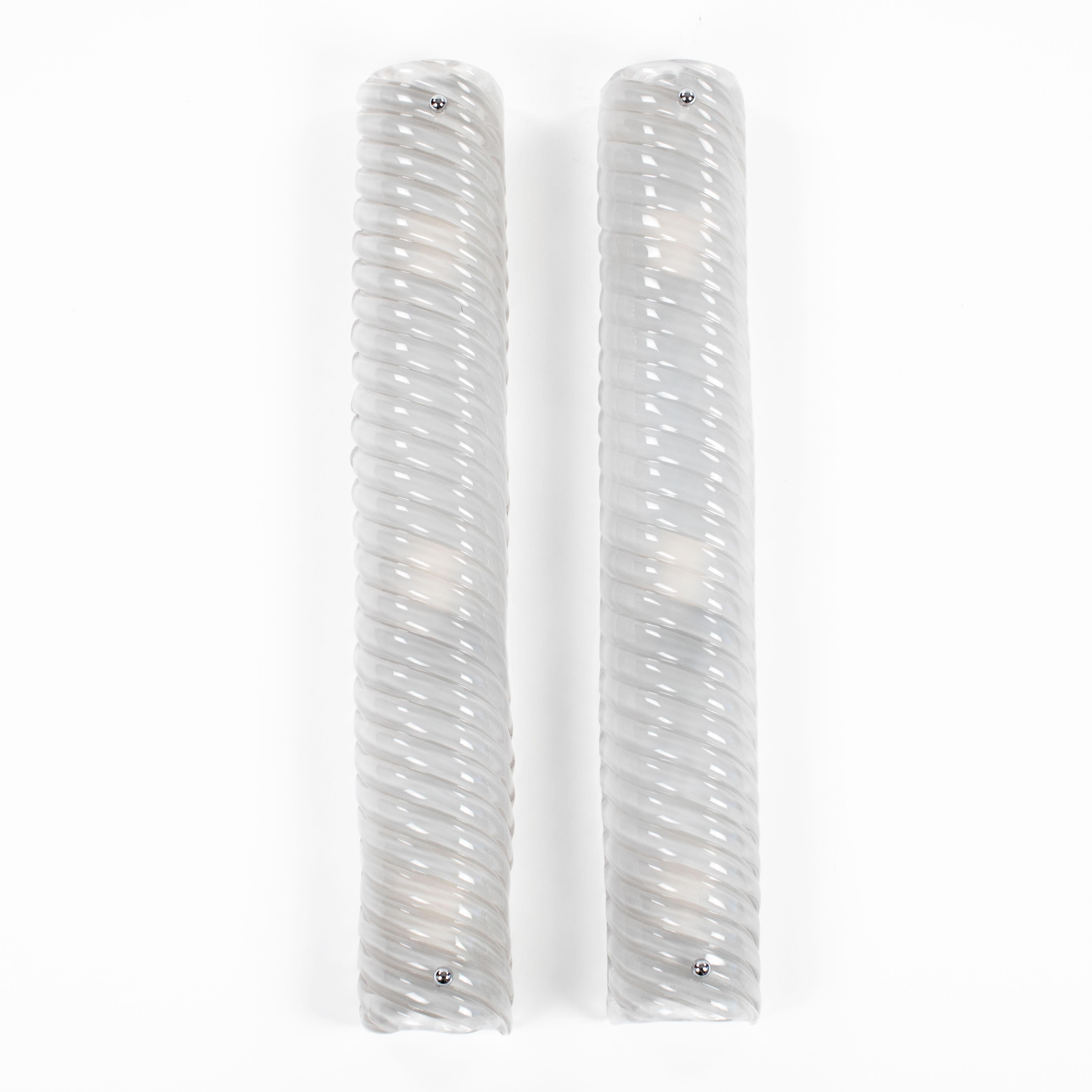 Hand-Crafted Pair of Italian Mid-Century Grey-Nickel Ribbed Murano Glass Wall Sonces 1980s For Sale