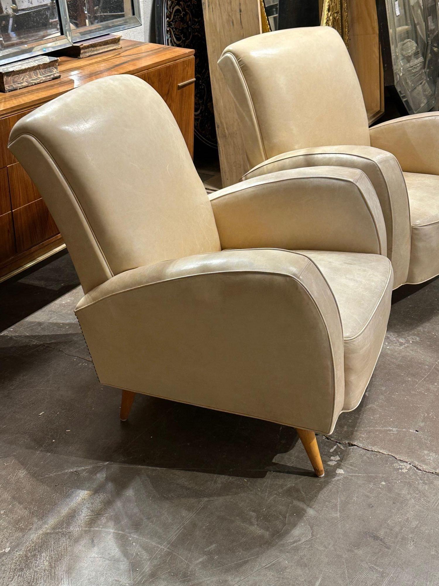 Pair of Italian Midcentury Leather Club Chairs In Good Condition In Dallas, TX