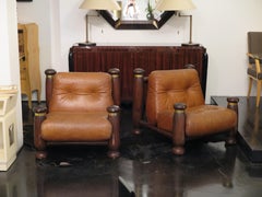 Paire de fauteuils pantoufles italiens en cuir du milieu du siècle dernier