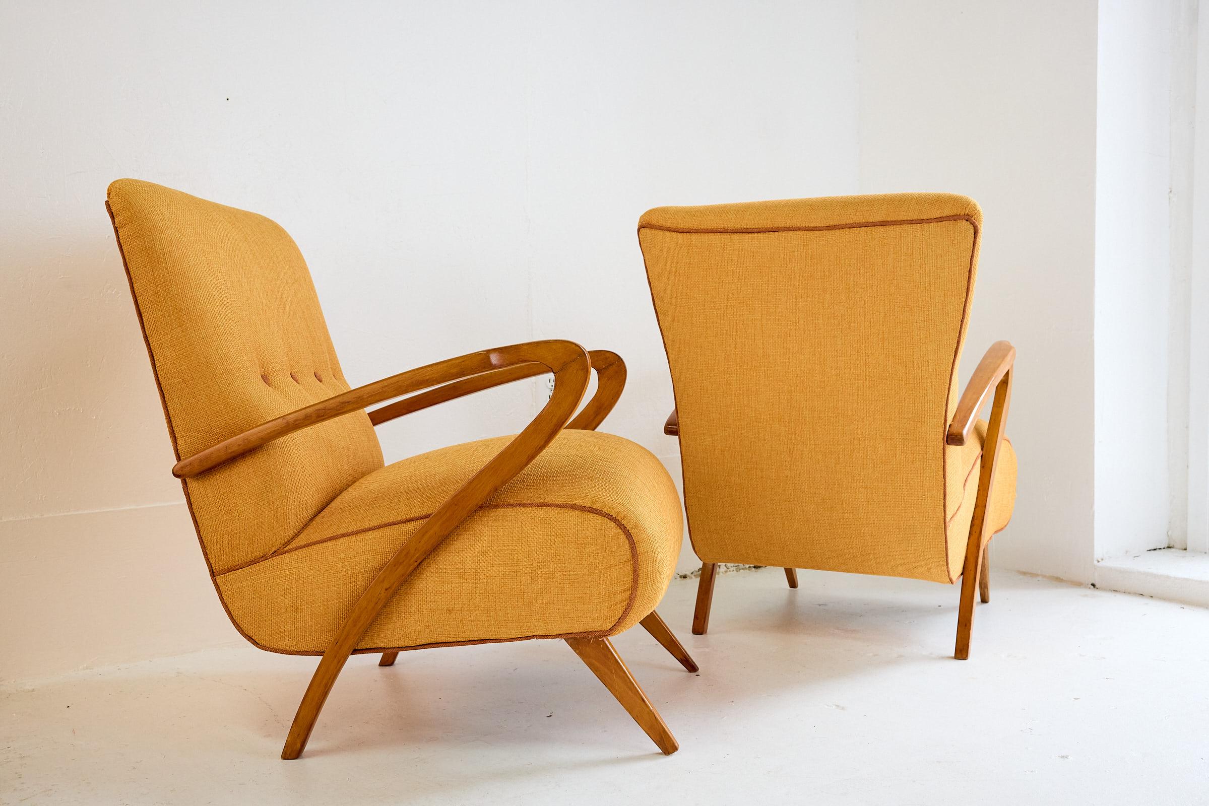 Mid-Century Modern Pair of Italian Mid Century Lounge Chairs by Guglielmo Ulrich For Sale