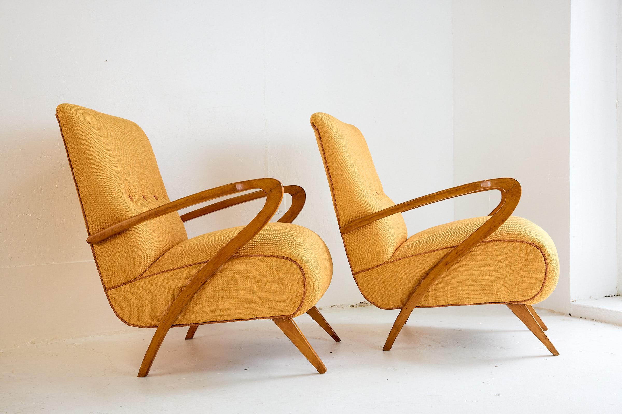 Pair of Italian Mid Century Lounge Chairs by Guglielmo Ulrich For Sale 2