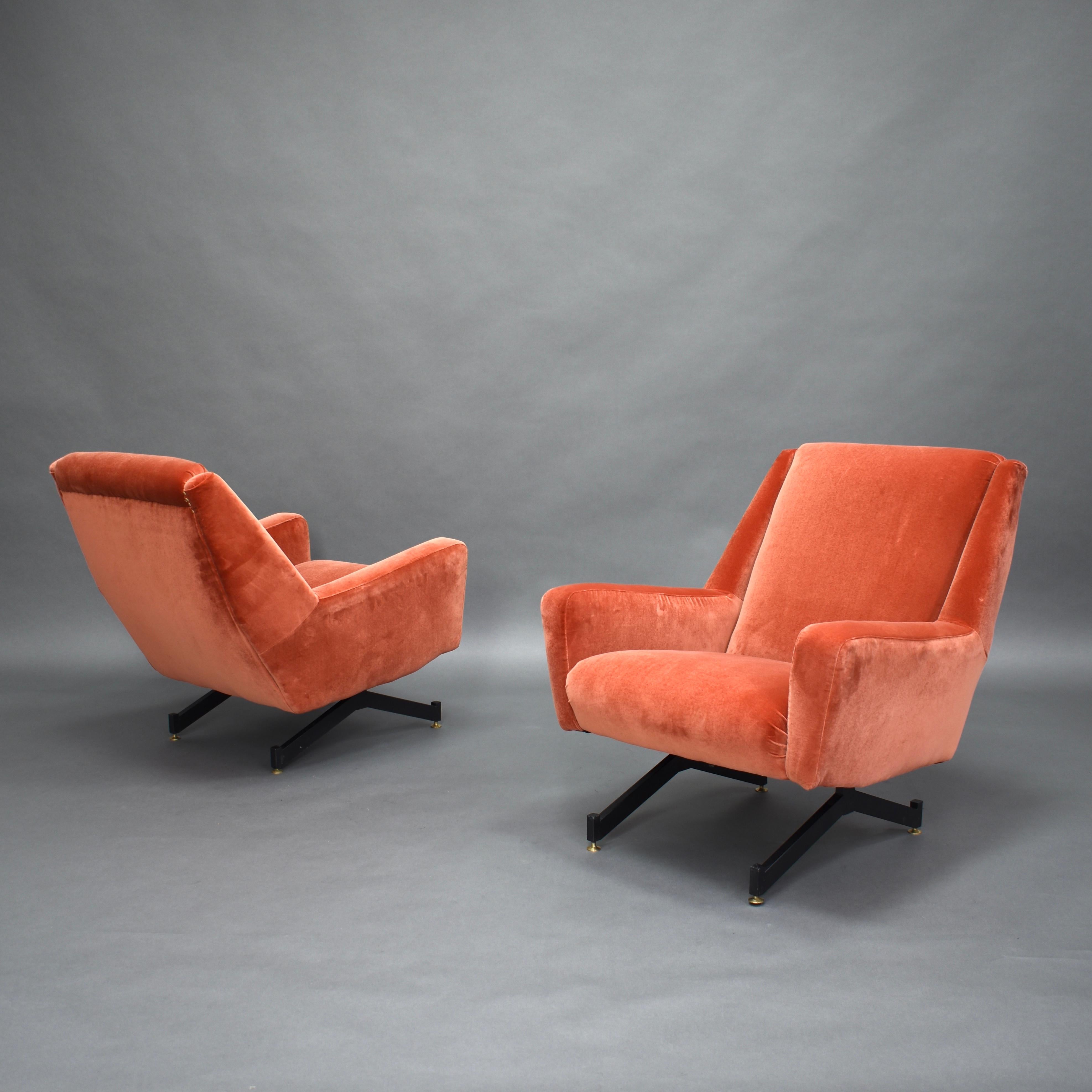 Mid-Century Modern Pair of Italian Midcentury Lounge Chairs in New Copper Pink Velvet, 1950s