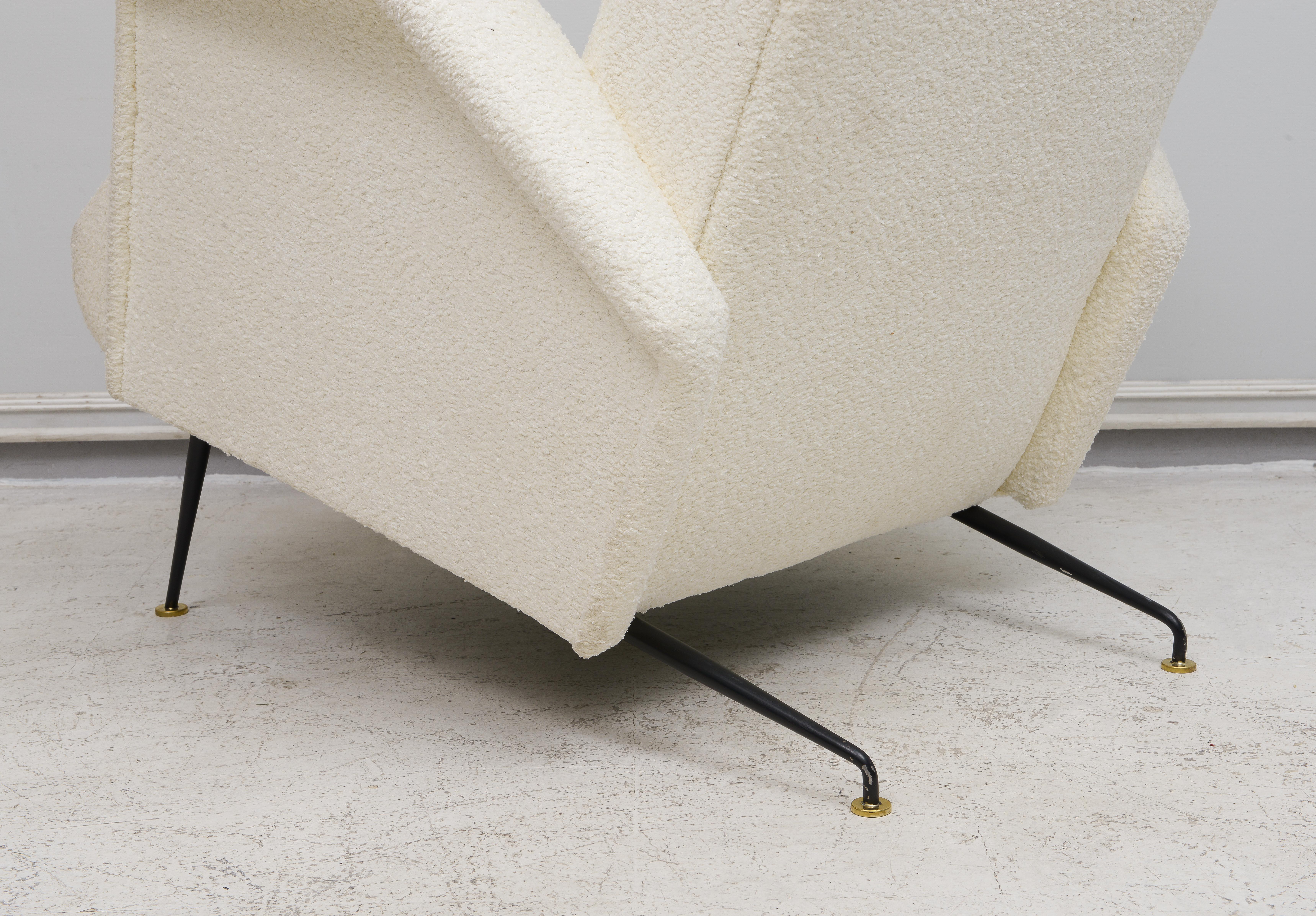 Pair of Italian Mid-century Lounge Chairs Upholstered in Bouclé Fabric For Sale 2