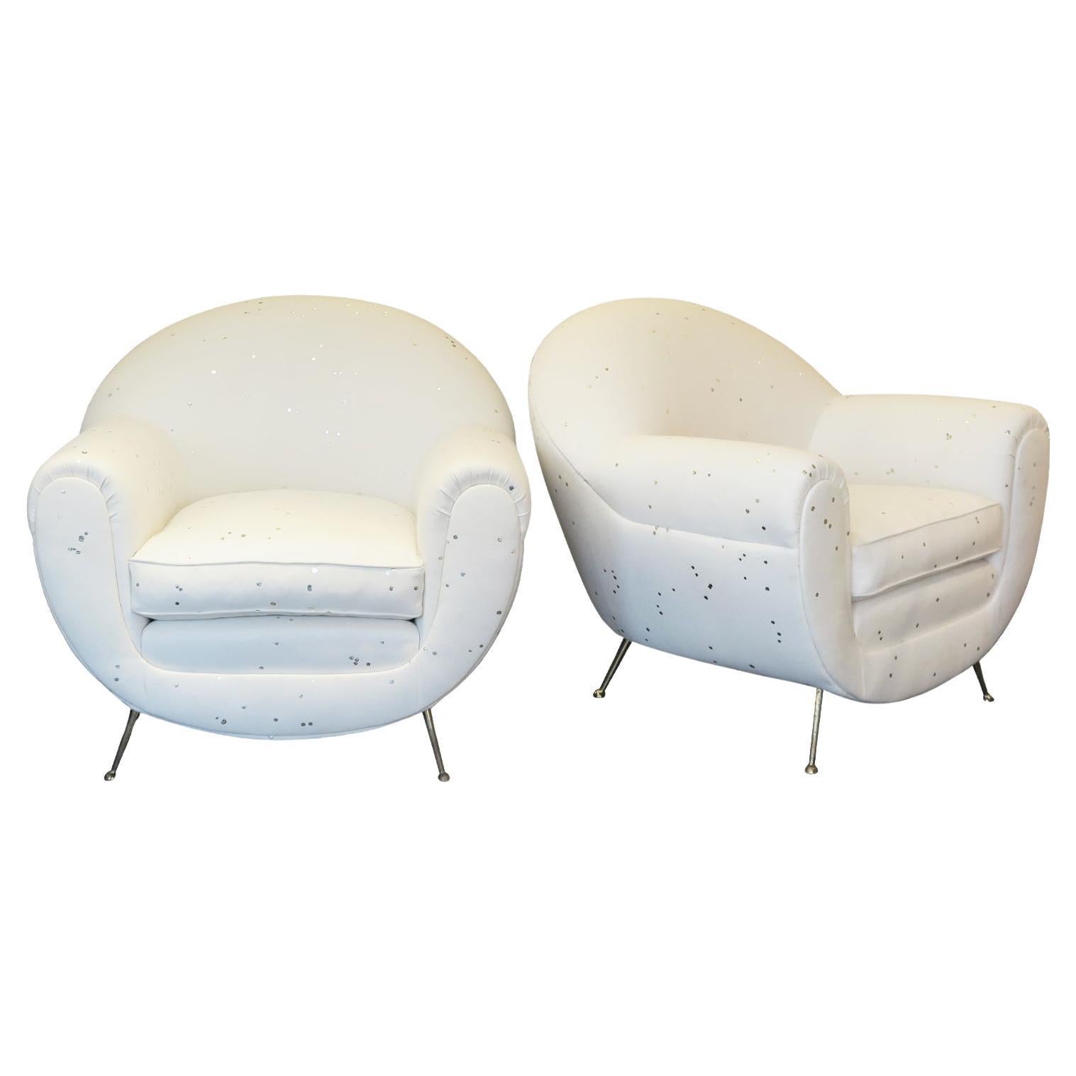 Pair of Italian Mid-Century Lounge Chairs with Rounded Design For Sale