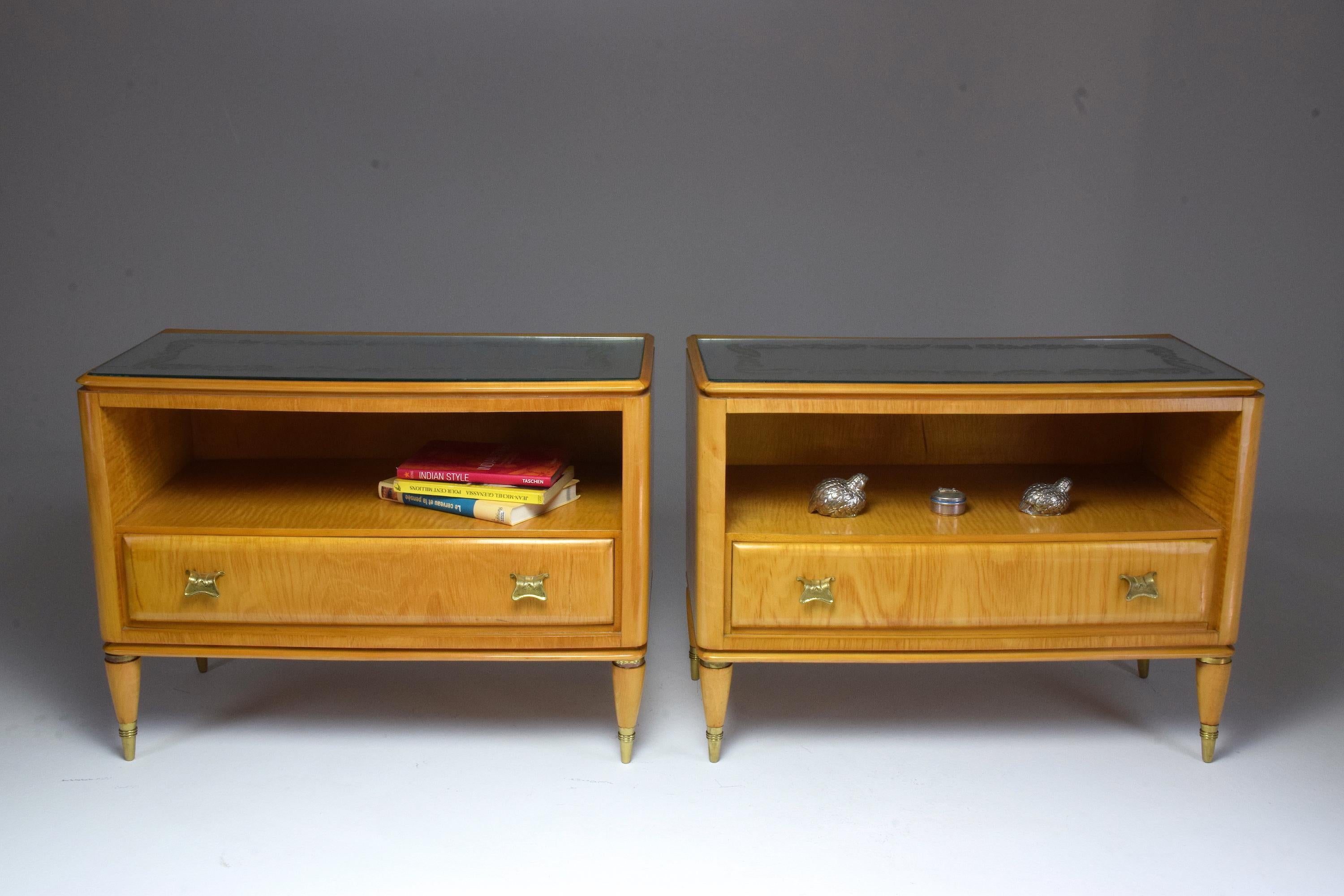 Varnished Pair of Italian Midcentury Maple Wood Nightstands, 1940s