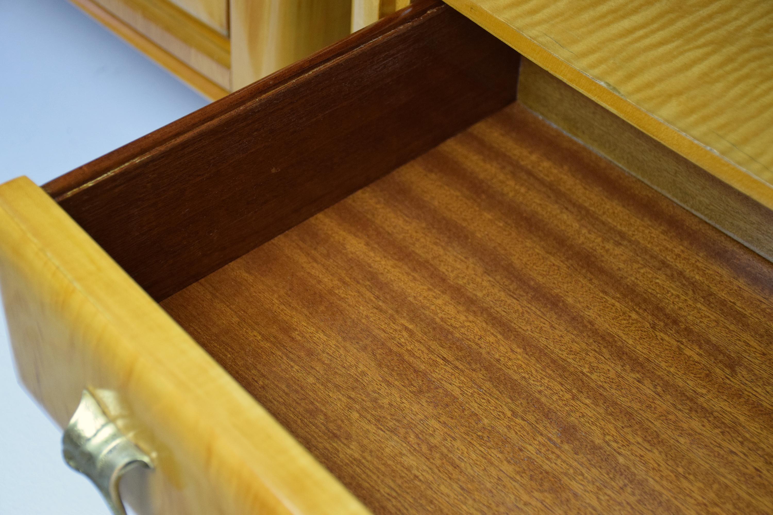 Pair of Italian Midcentury Maple Wood Nightstands, 1940s 2