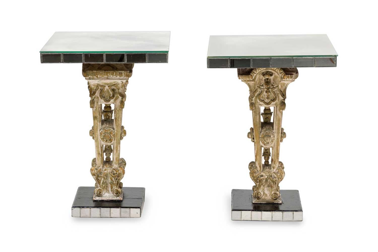 italien Pair of Italian Mid-Century Mirror Side Tables en vente