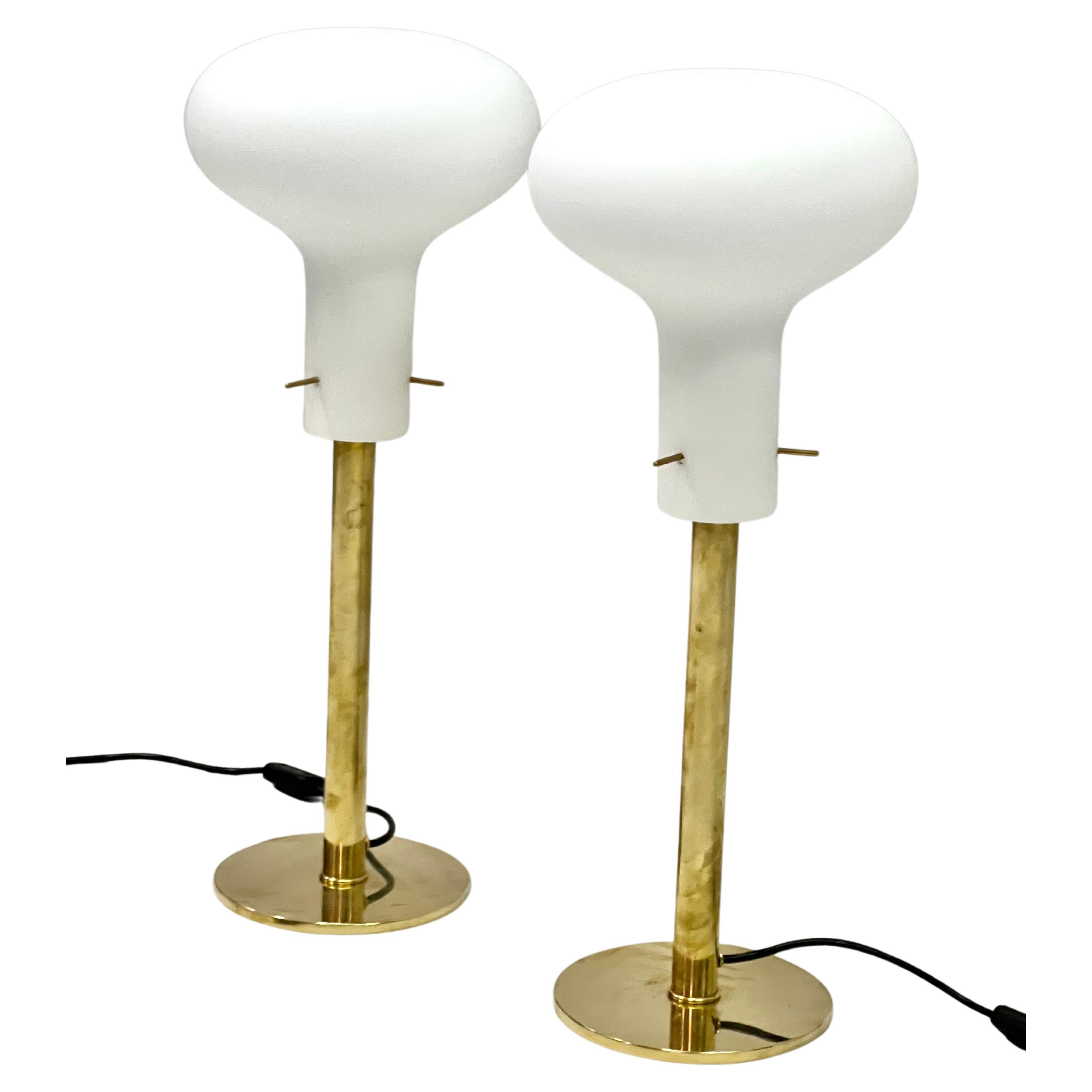 Pair of Italian Mid-Century Modern Brass Table Lamps, Max Ingrand & Fontana Arte For Sale