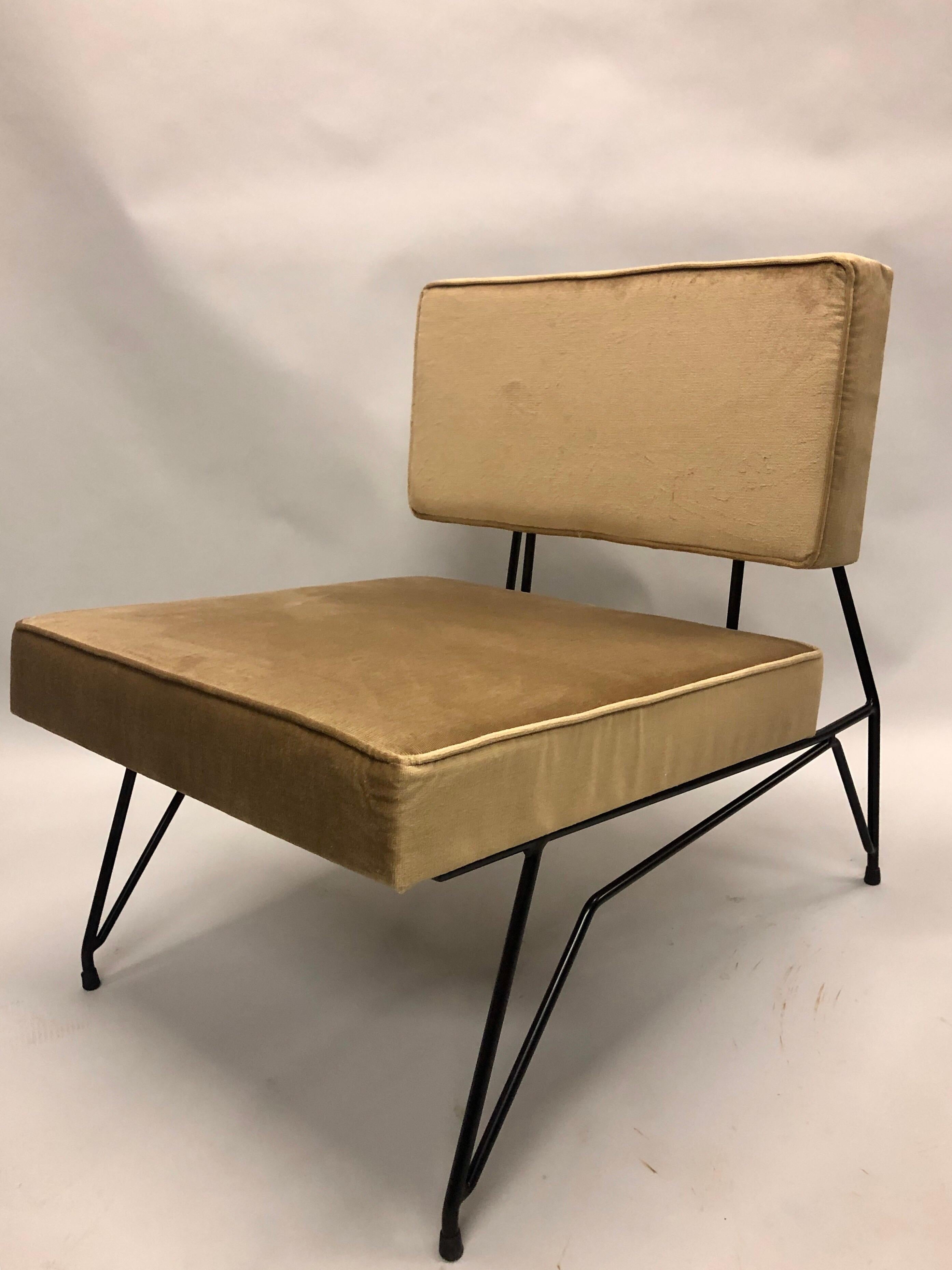 Italian Pair of Mid-Century Modern, Cantilevered Lounge Chairs, Augusto Bozzi  For Sale