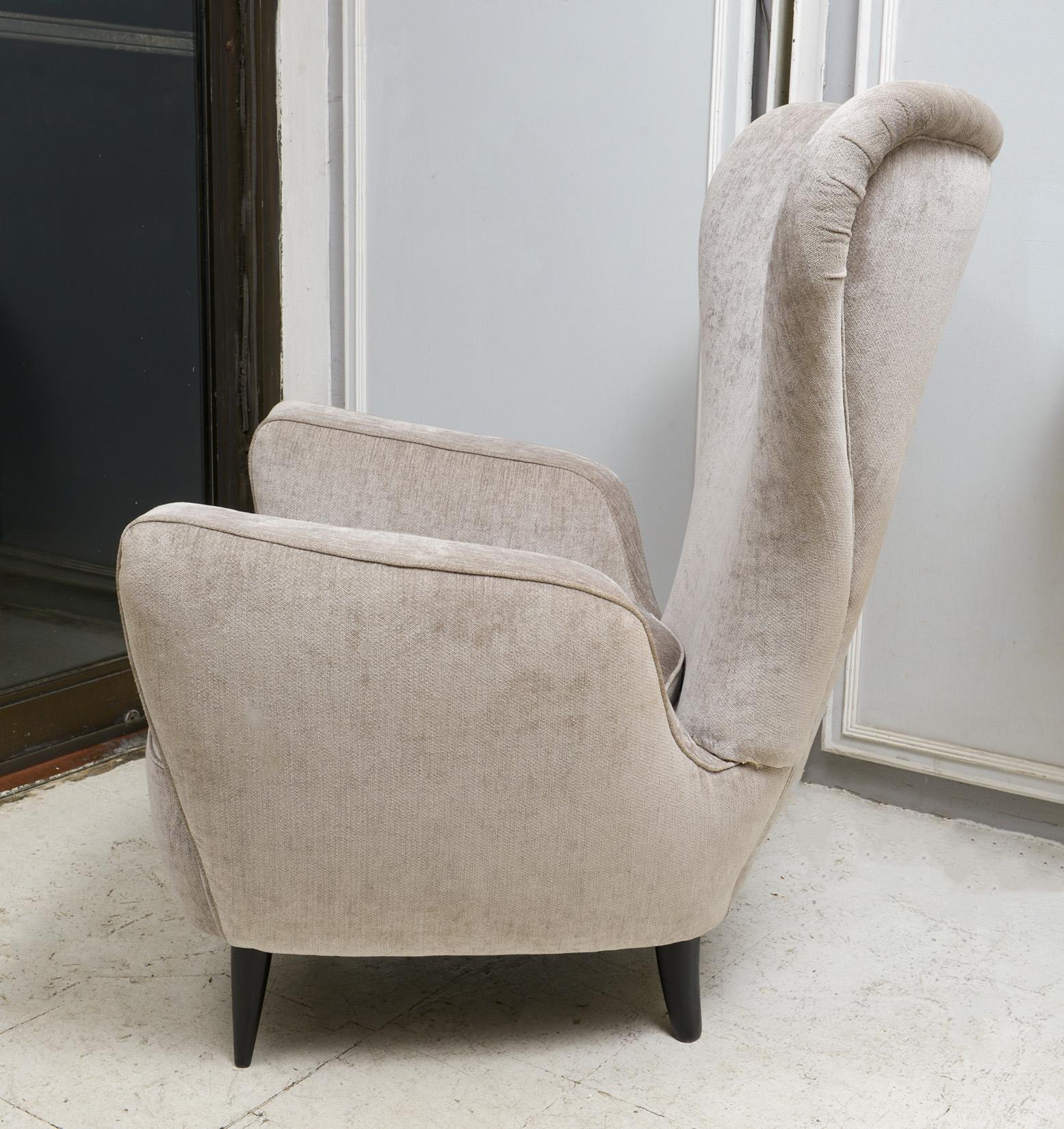 Pair of Italian Mid-Century Modern Chairs Upholstered in Donghia Fabric For Sale 2