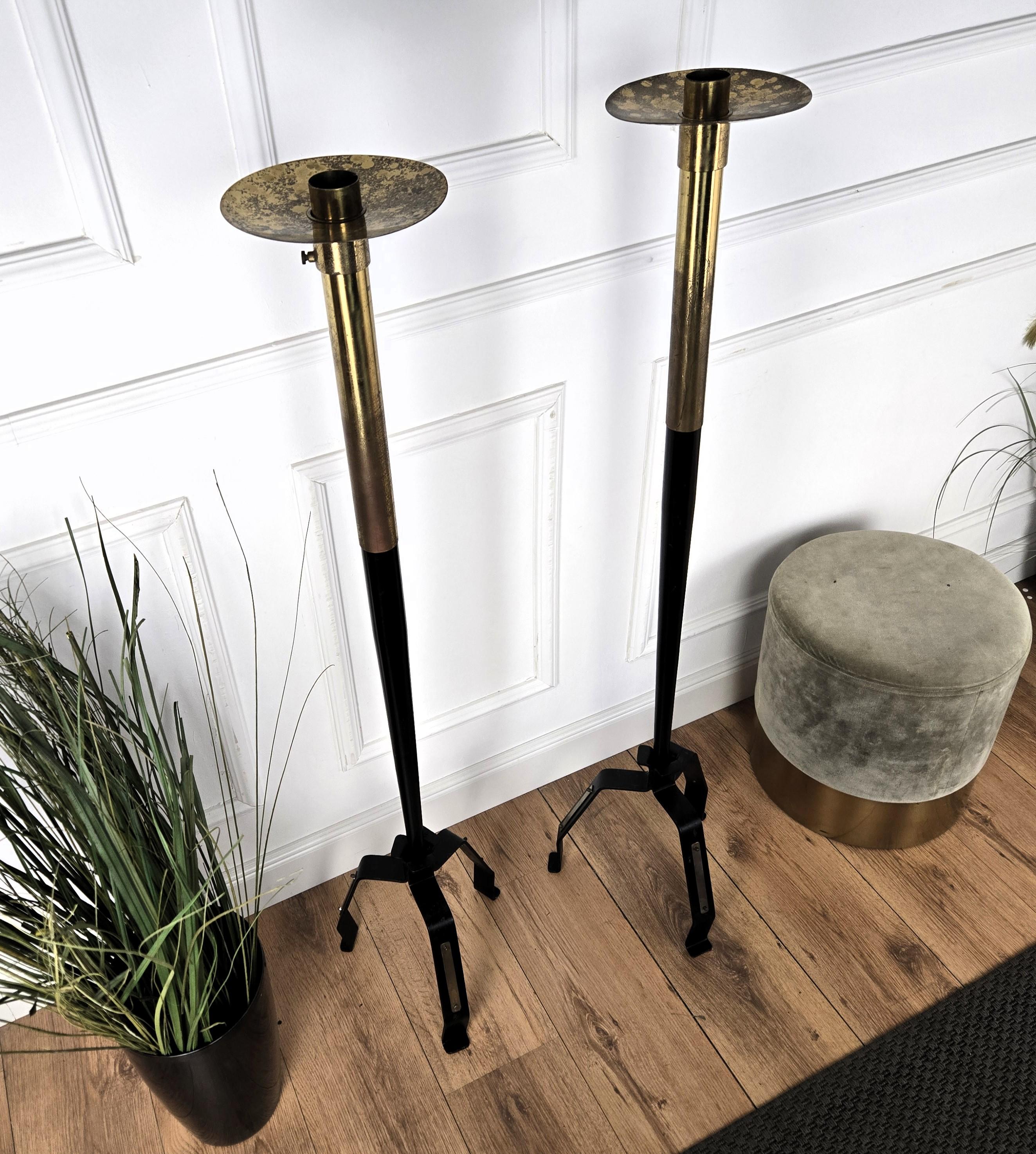 XX secolo Pair of Italian Mid-Century Modern Deco Tall Floor Candle Holders in vendita