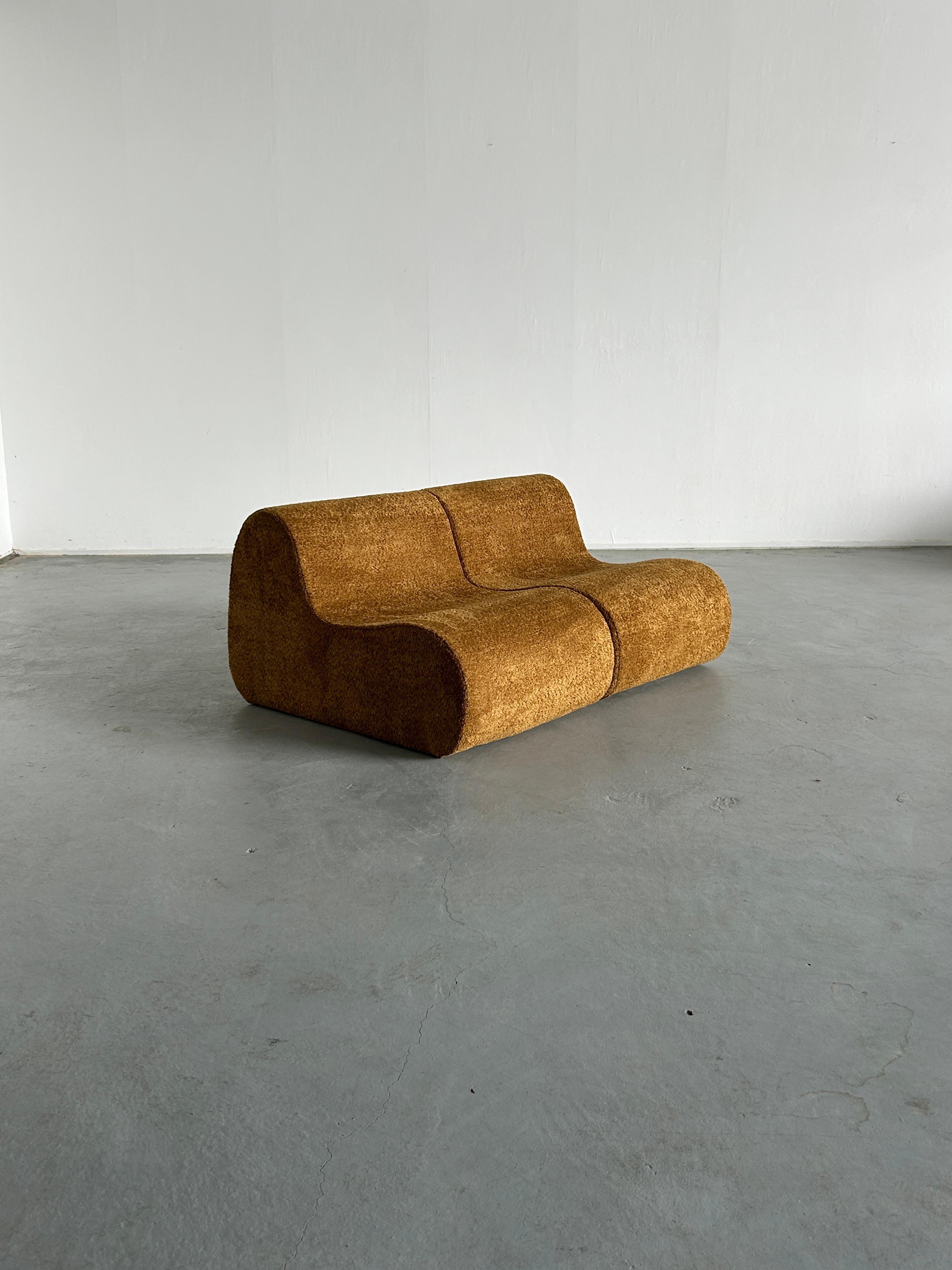 Pair of Vintage Italian Mid-Century Modern lounge chairs or club chairs. Modules can be used as a modular sofa or modular seating set.
Beautiful and unique shape.
A 1970 design and production, fully restored (enforced foam structure,