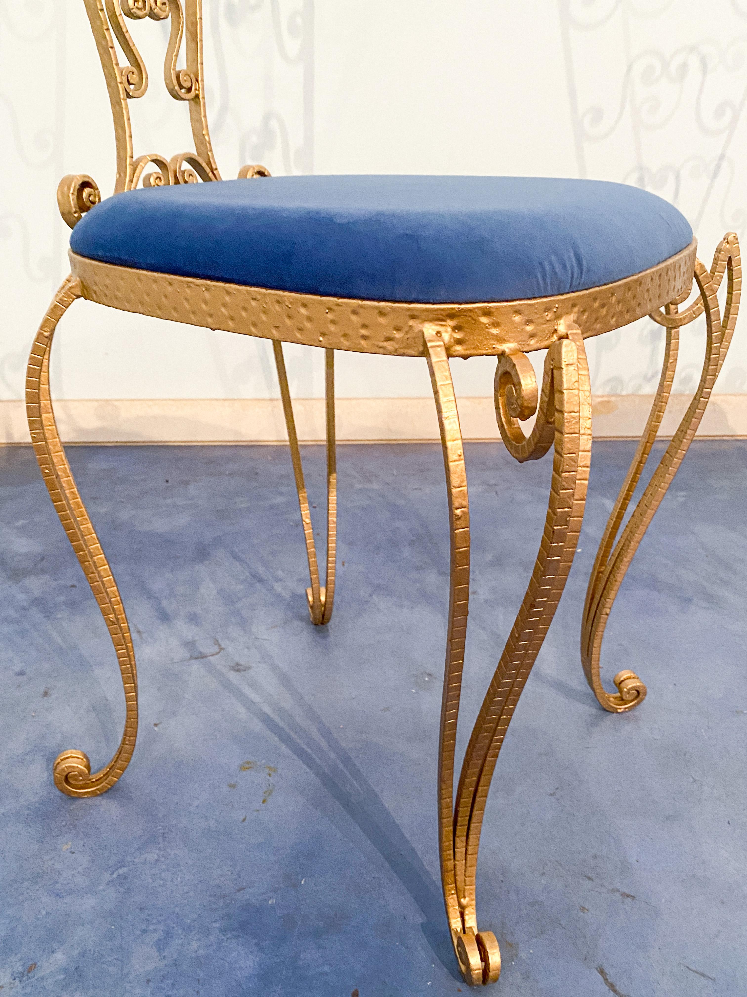 Pair of Italian Mid-Century Modern Luigi Colli Gold Iron Vanity Chairs, 1950s For Sale 3