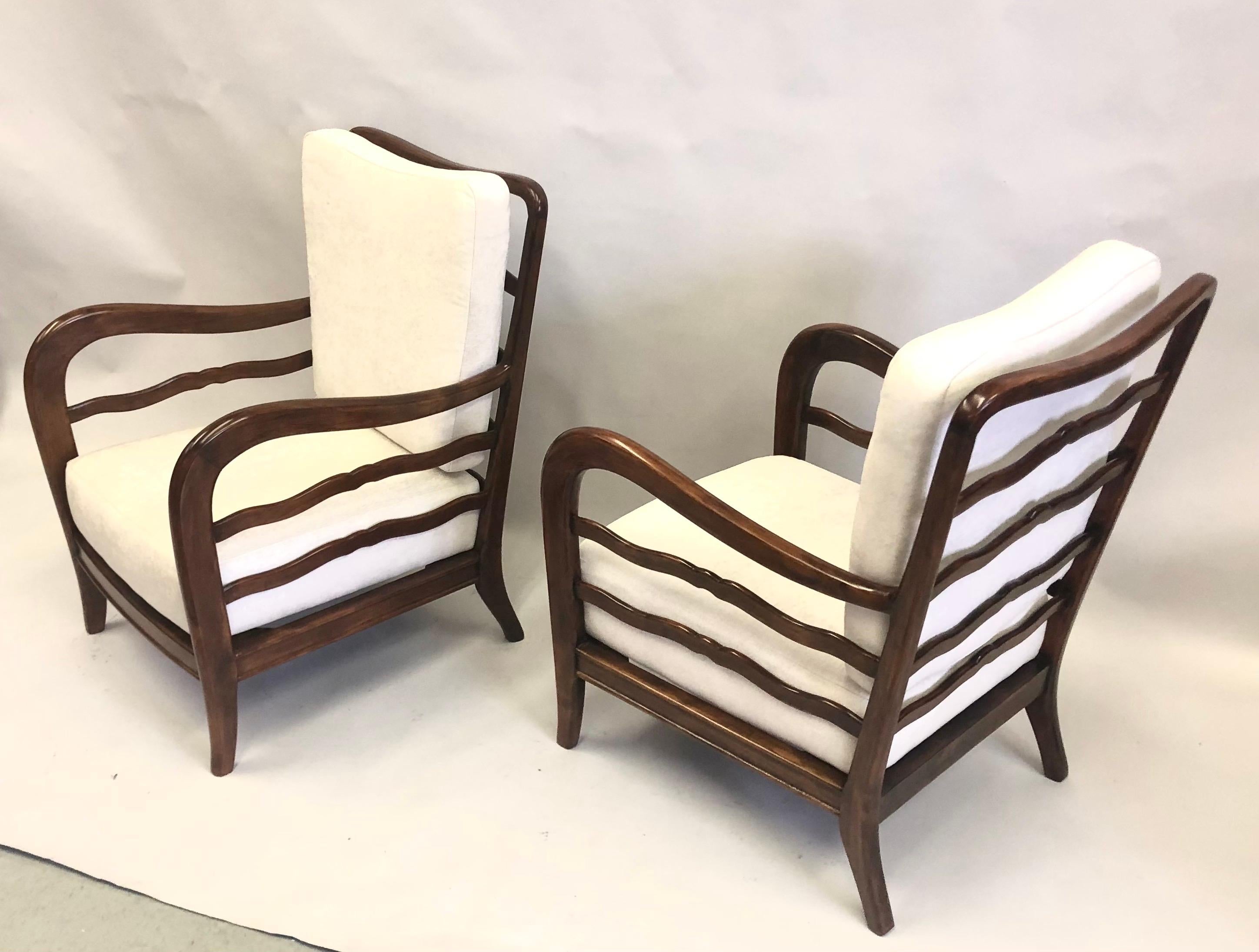 Pair Italian Mid-Century Modern Neoclassical Cherry Armchairs Attr. Paolo Buffa In Good Condition In New York, NY