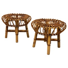 Paire de tabourets italiens en rotin et bambou de style mi-siècle moderne par Franco Albini