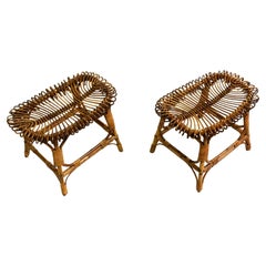 Paire de tabourets/ bancs italiens en rotin, de style mi-siècle moderne, attr. Franco Albini