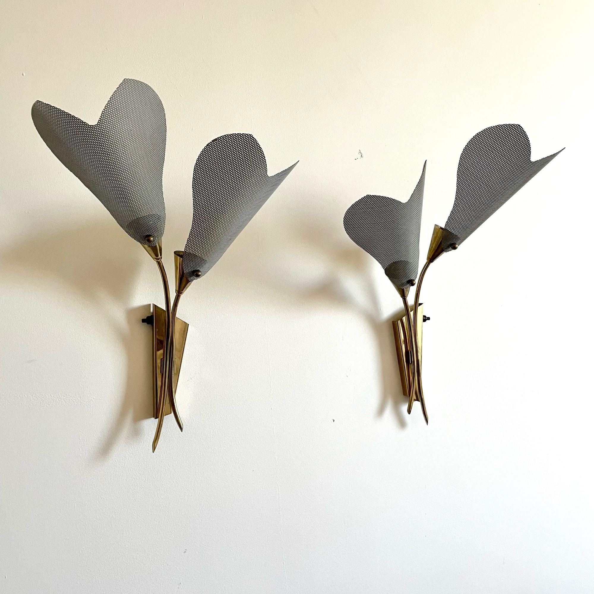 Italian Designer, Mid-Century Modern Wall Lights, Brass, Metal Shades, 1940s In Good Condition For Sale In Stamford, CT