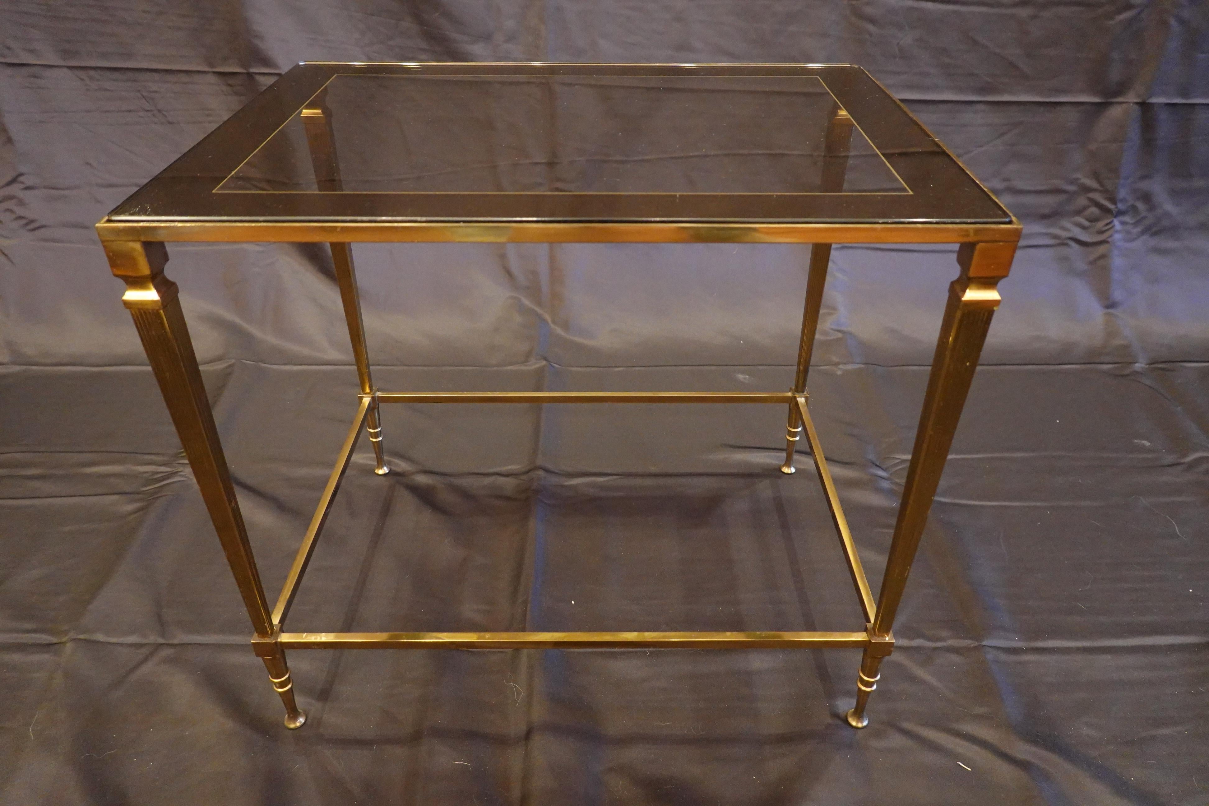 Pair of Italian Mid-Century Modern Side Tables with Glass and Mirrored Tops In Good Condition For Sale In Pembroke, MA