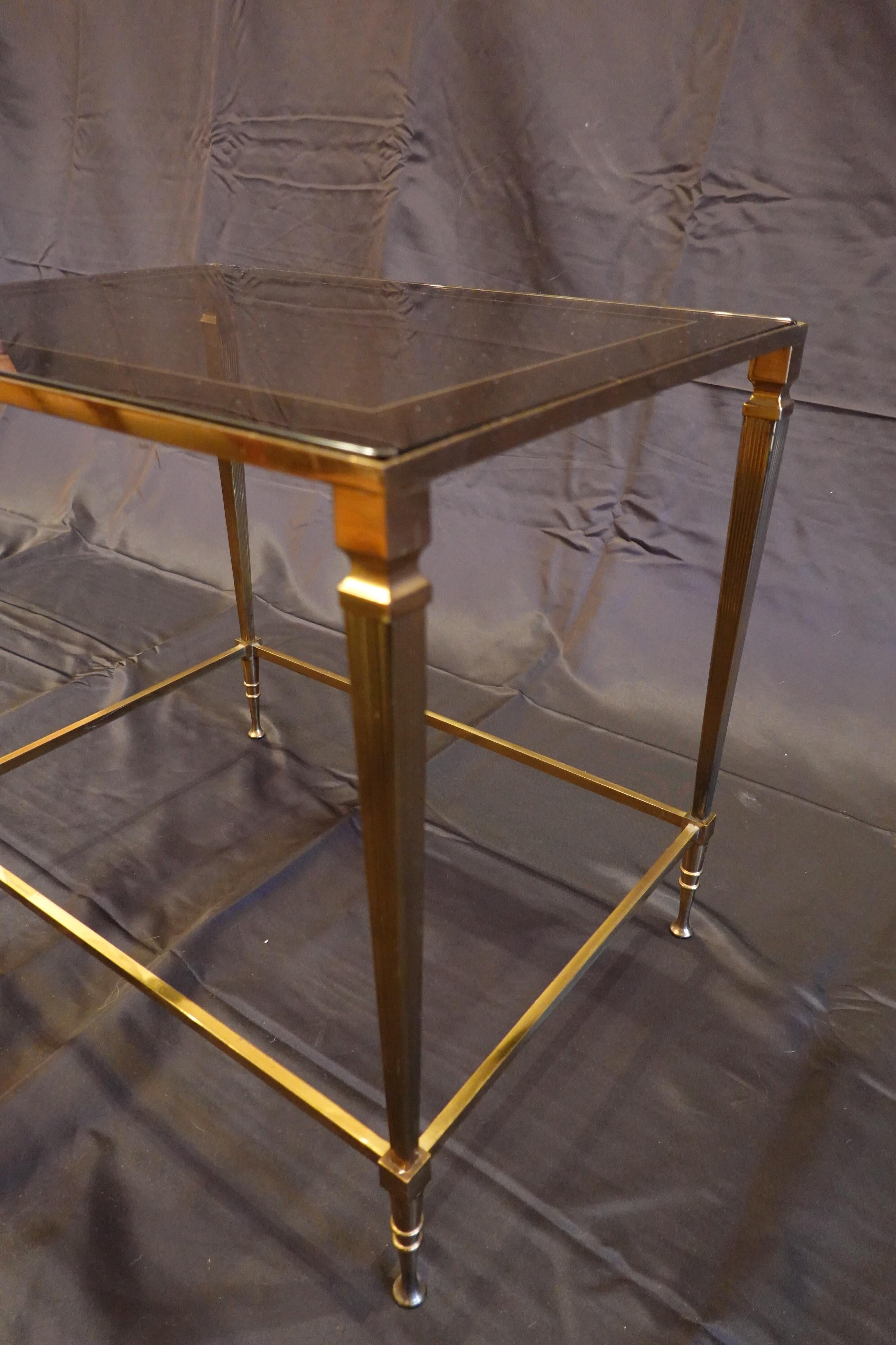 Pair of Italian Mid-Century Modern Side Tables with Glass and Mirrored Tops For Sale 1