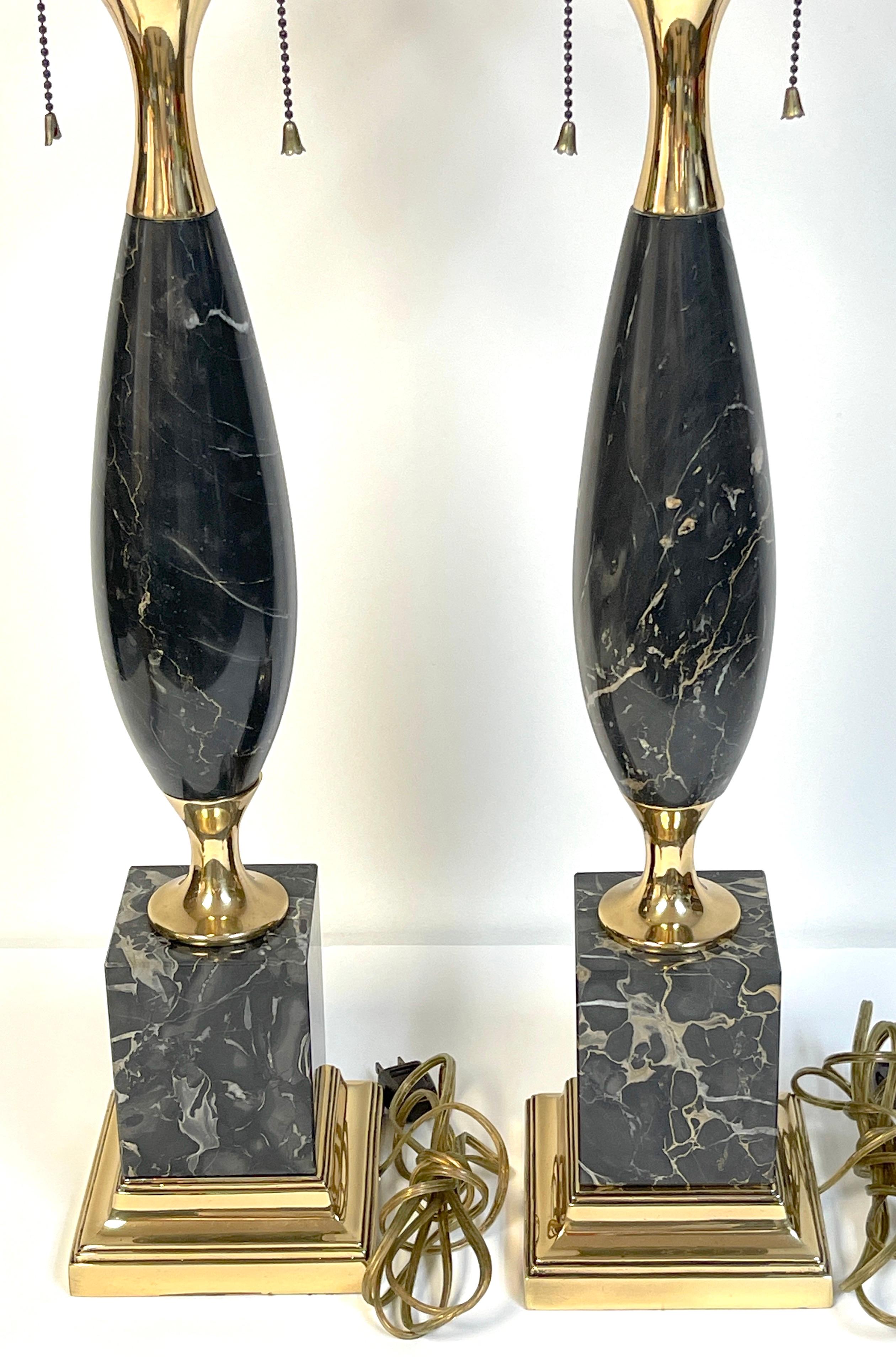 Pair of Italian Mid-Century Modern Sleek Black Marble & Brass Lamps 7