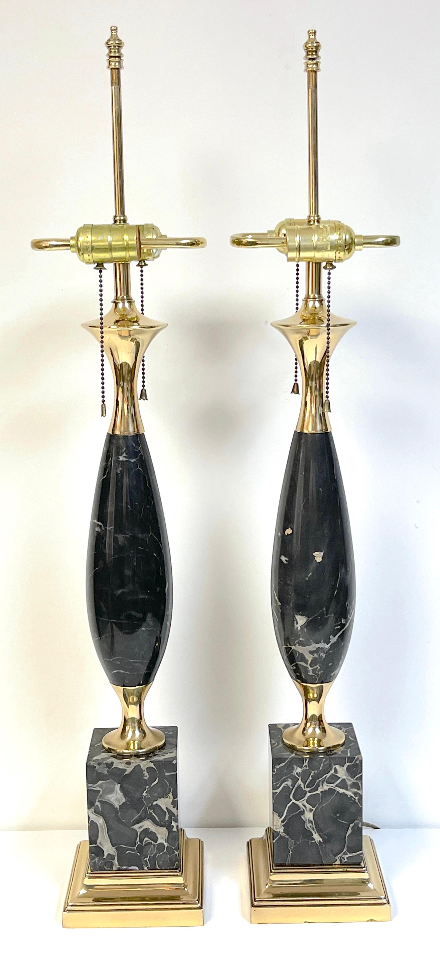 Polished Pair of Italian Mid-Century Modern Sleek Black Marble & Brass Lamps