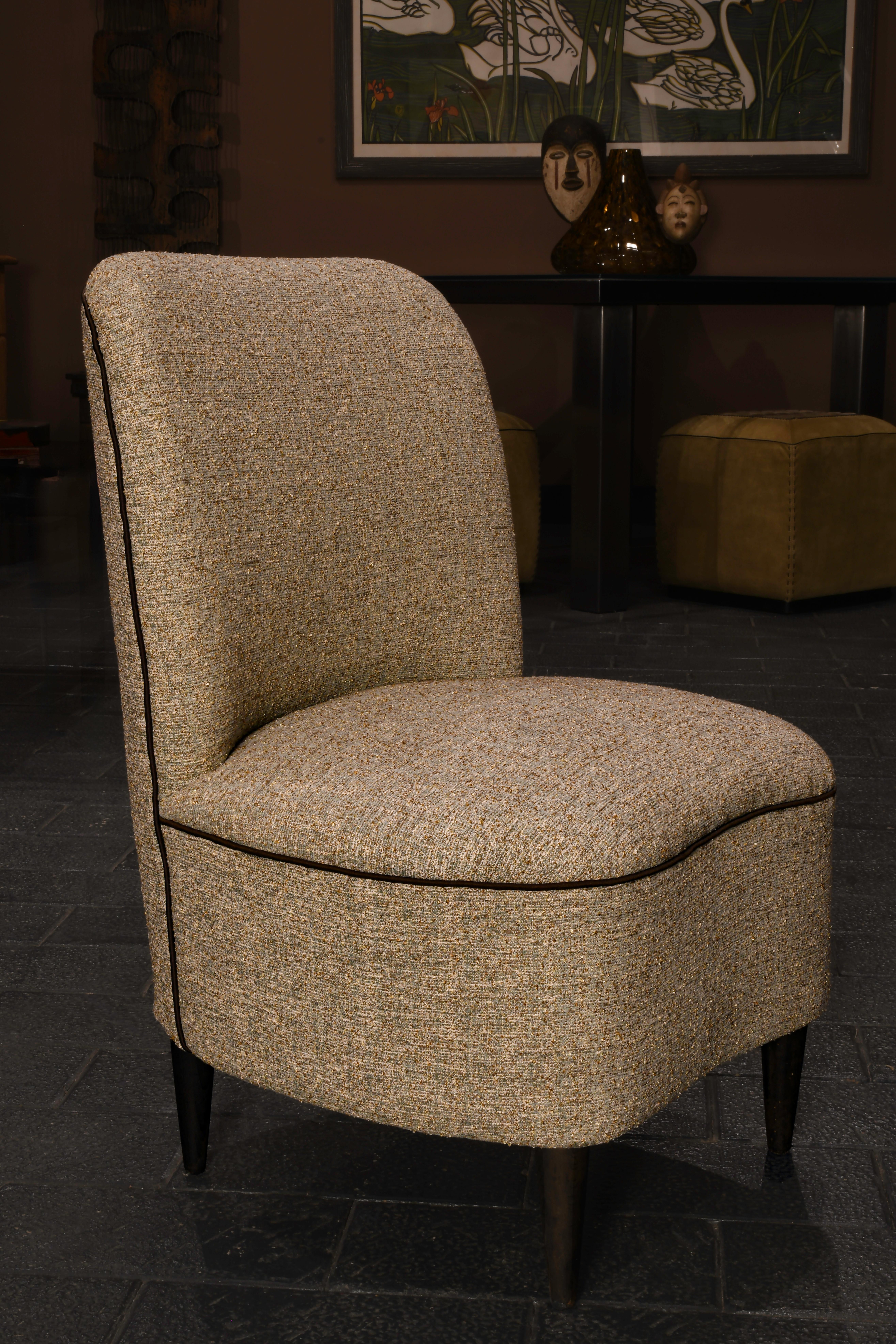 Pair of Italian Mid-Century Modern Slipper Chairs attributed to Gio Ponti In Good Condition For Sale In Roma, RM