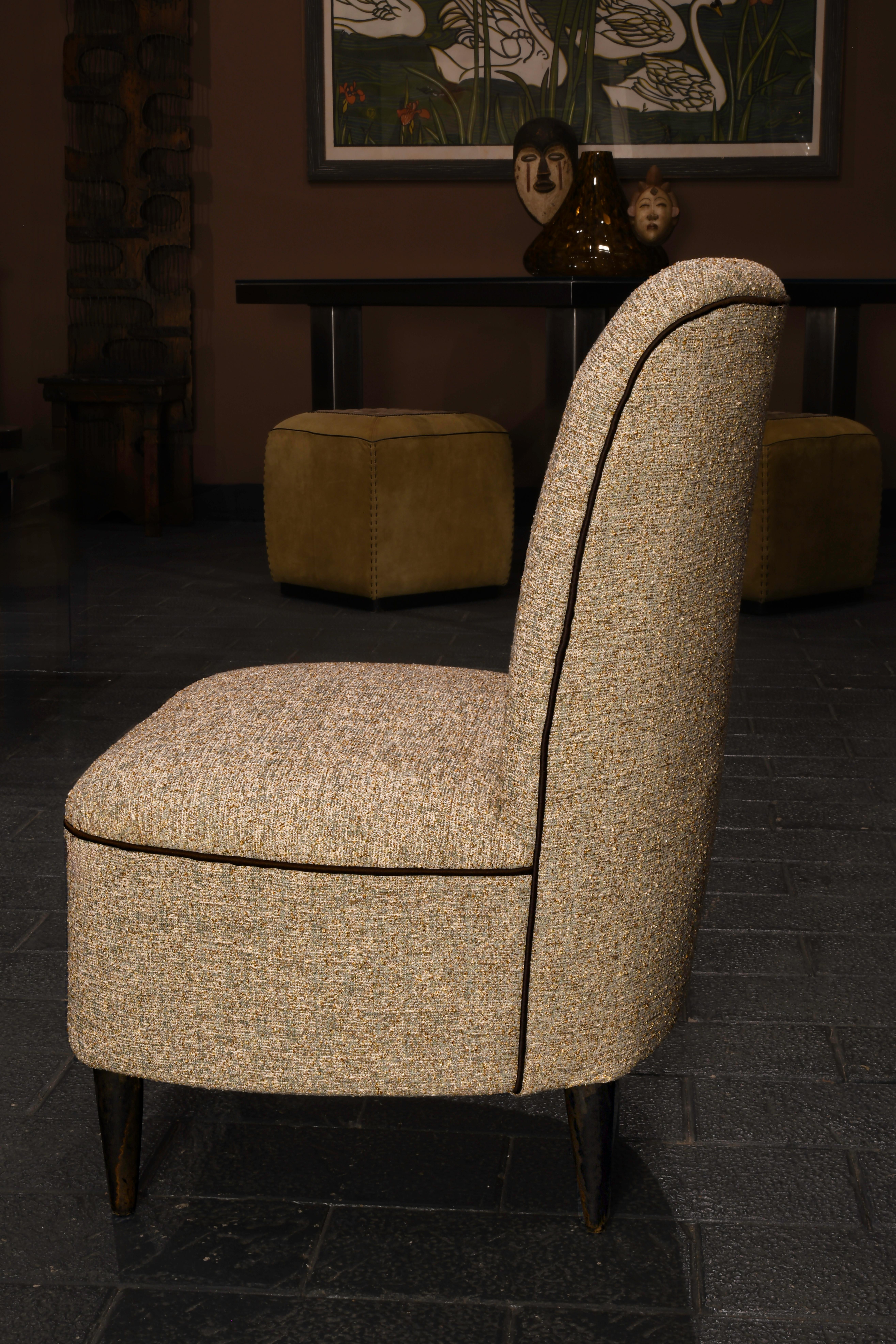 Pair of Italian Mid-Century Modern Slipper Chairs attributed to Gio Ponti For Sale 1