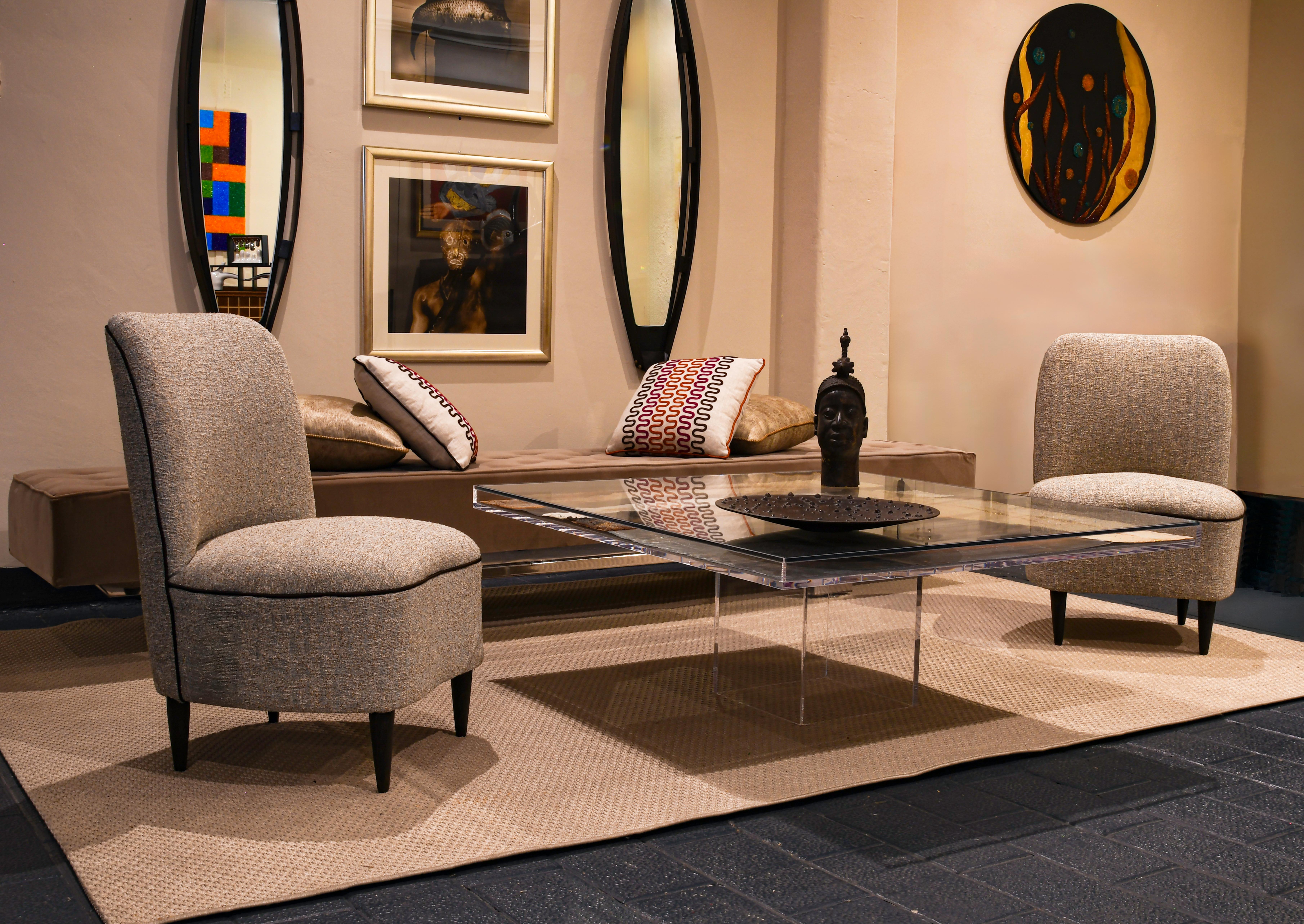 Pair of Italian Mid-Century Modern Slipper Chairs attributed to Gio Ponti For Sale 3