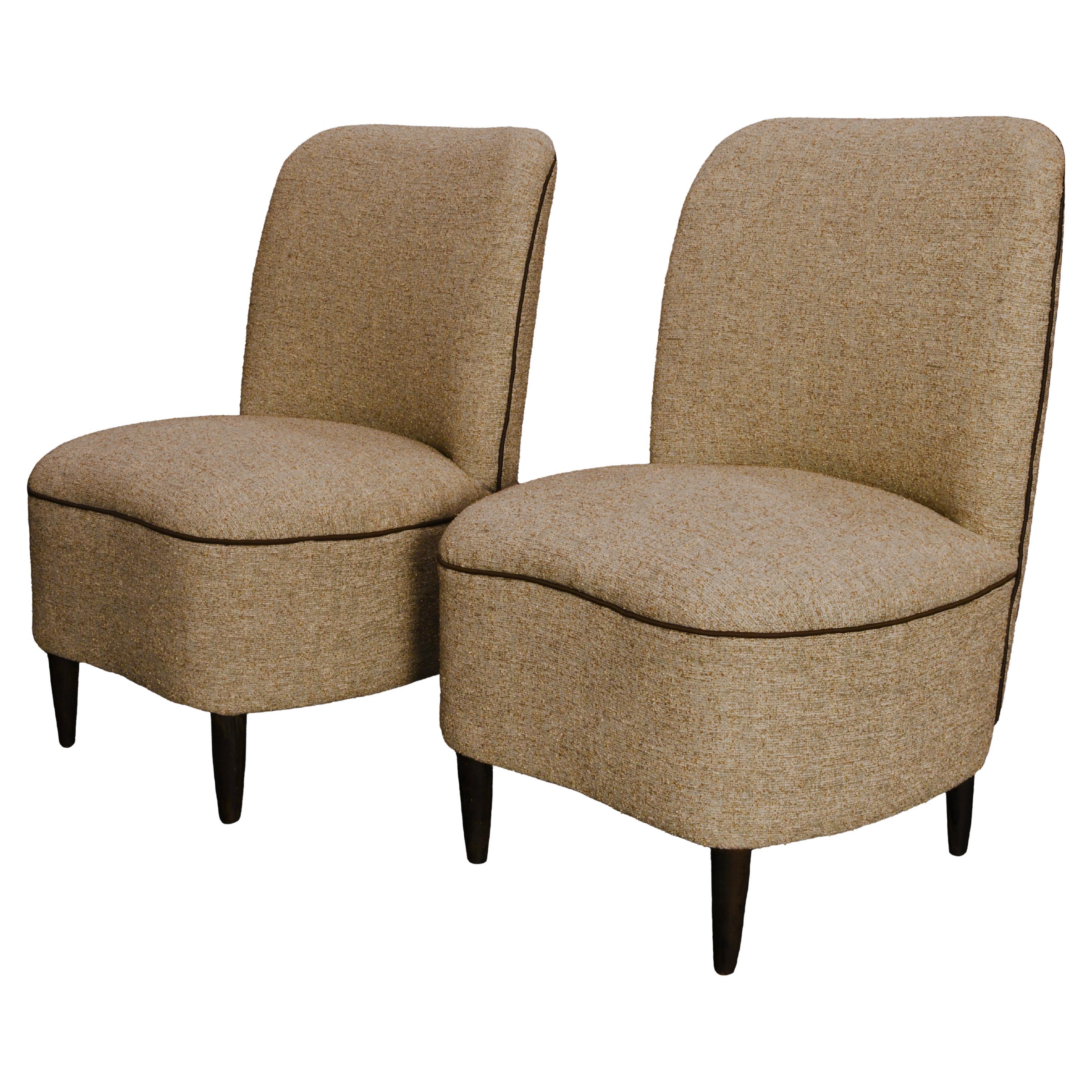 Pair of Italian Mid-Century Modern Slipper Chairs attributed to Gio Ponti For Sale