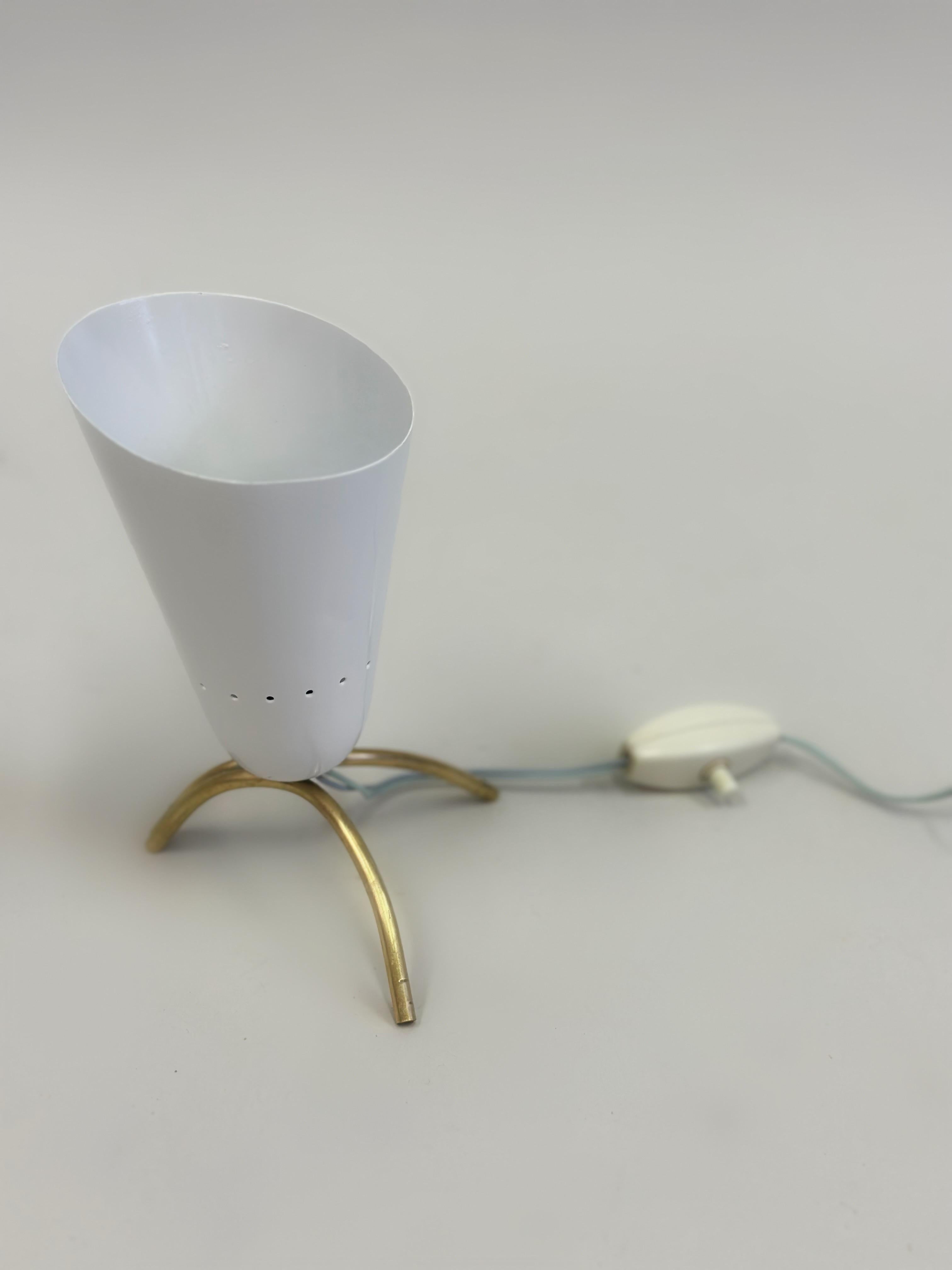 Metal Pair of Italian MId-Century Modern Table Lamps, Attr. Gino Sarfatti & Arteluce For Sale