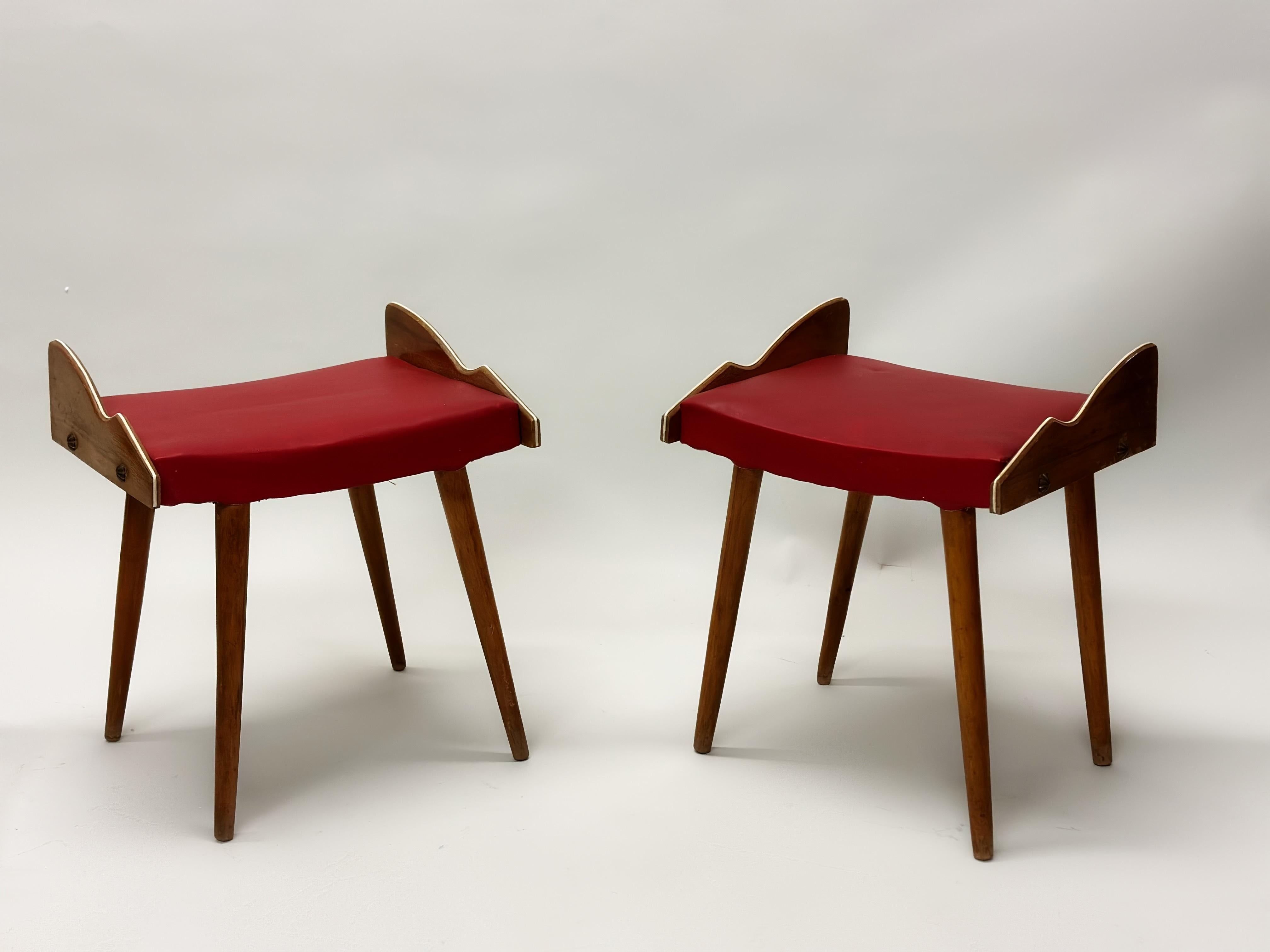 Pair of Italian Mid-Century Modern Wood Benches / Stools Attributed to Gio Ponti For Sale 2