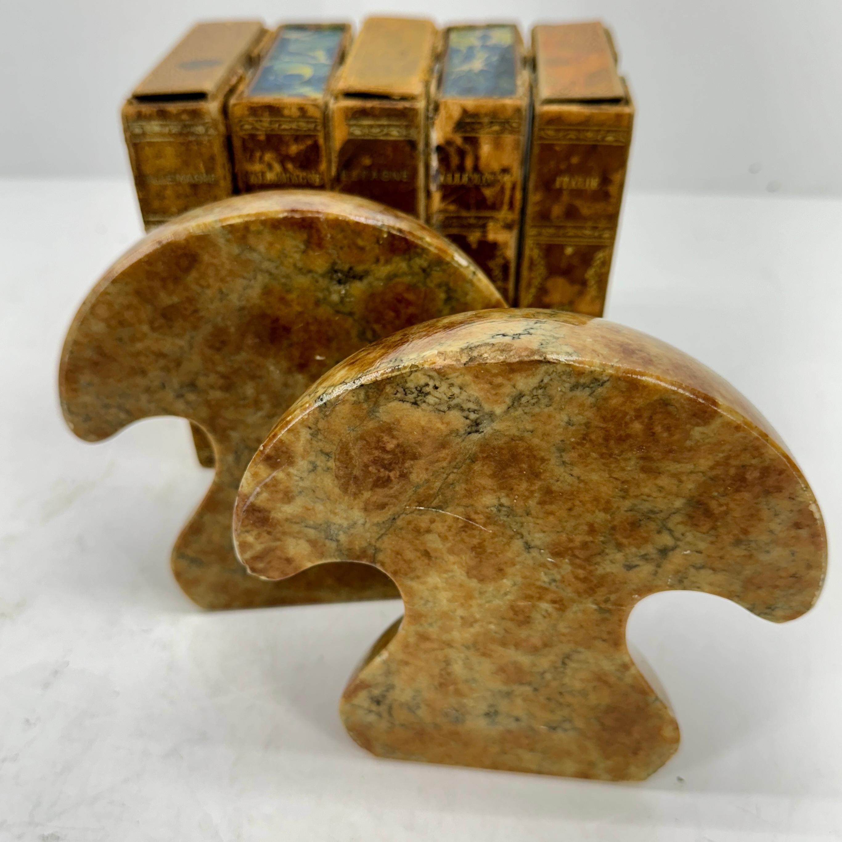 Pair of Italian Mid-Century Mushroom Alabaster Bookends Sculptures For Sale 4