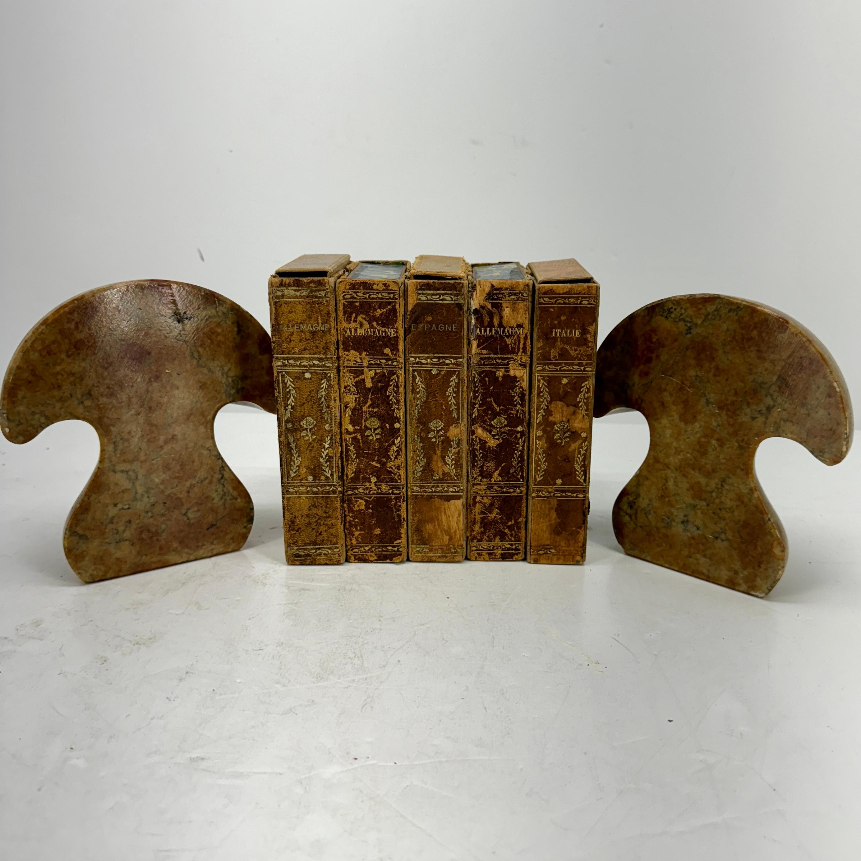Pair of Italian Mid-Century Mushroom Alabaster Bookends Sculptures For Sale 2