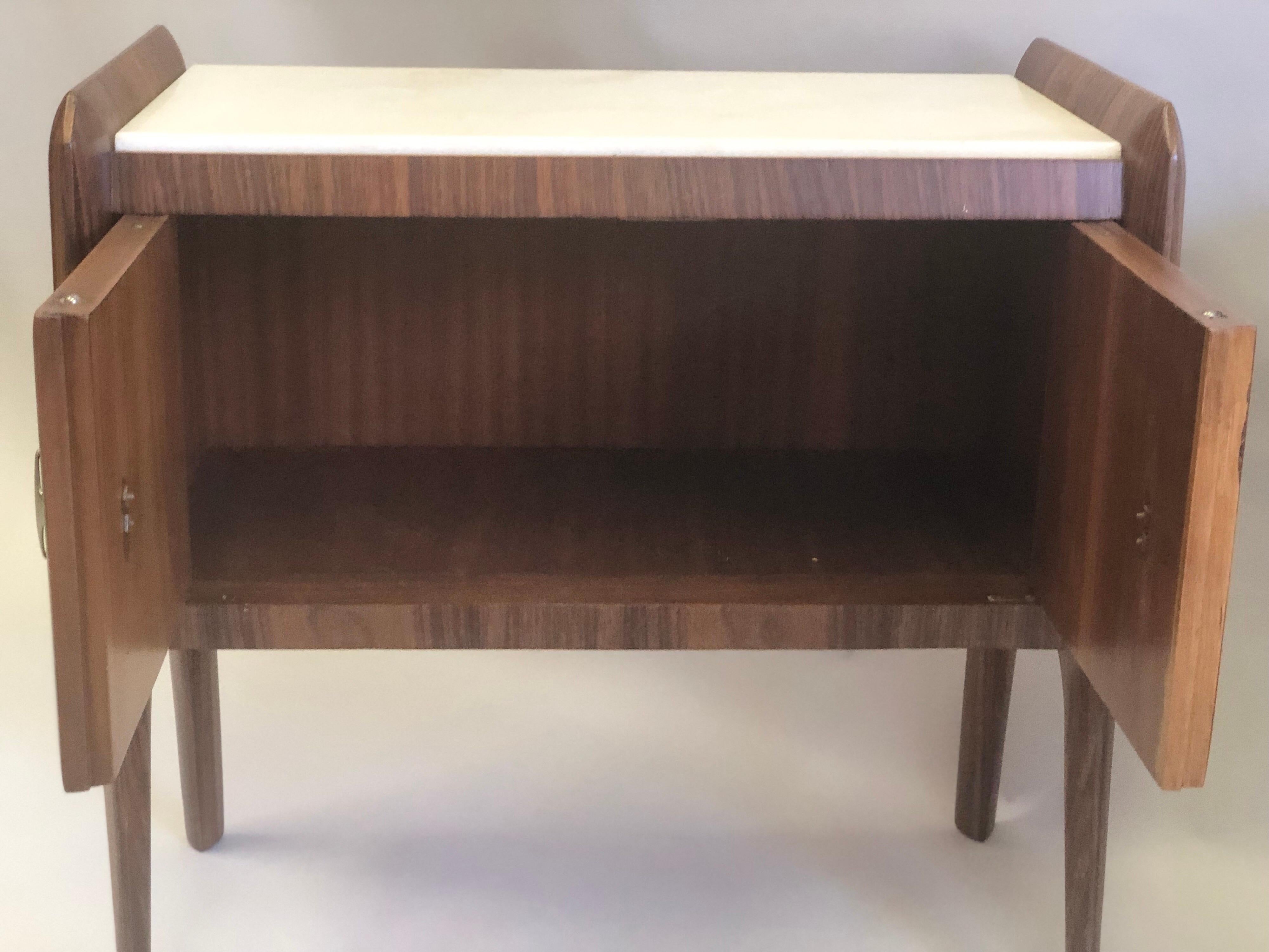 Pair of Italian Midcentury Nightstands/End Tables Attributed to Osvaldo Borsani 4