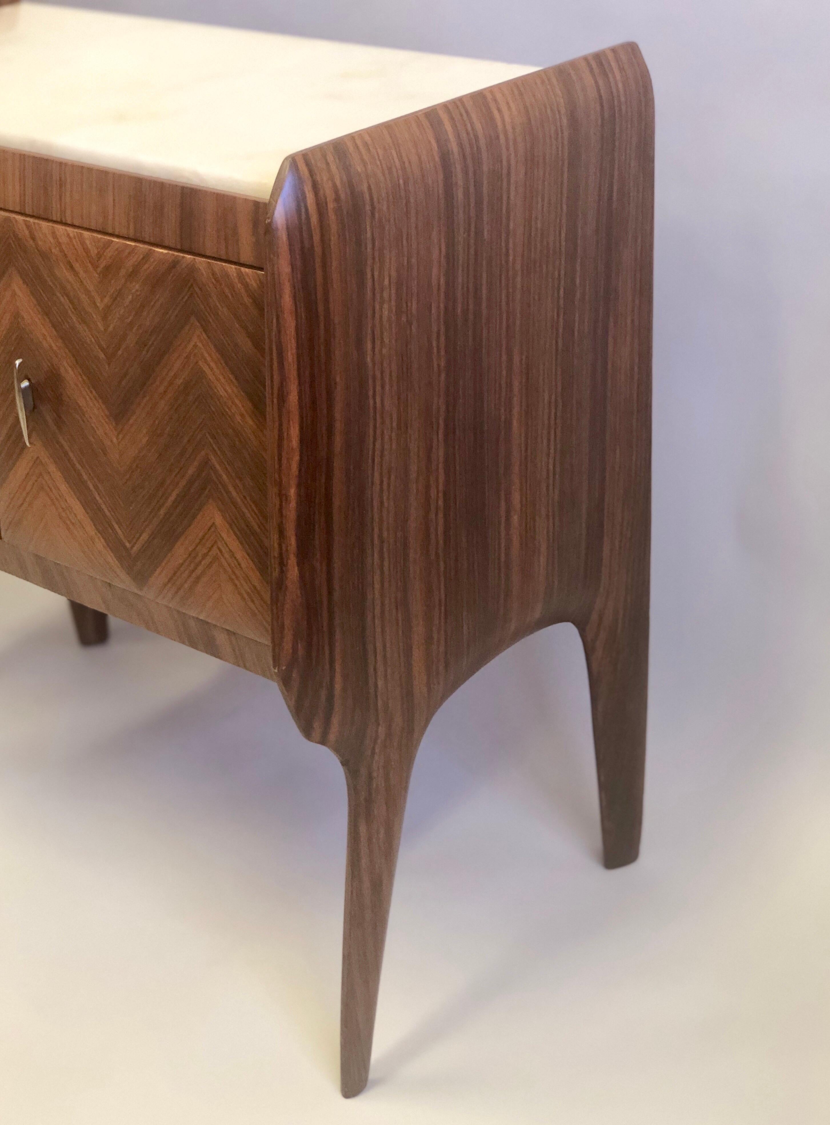 Pair of Italian Midcentury Nightstands/End Tables Attributed to Osvaldo Borsani 1