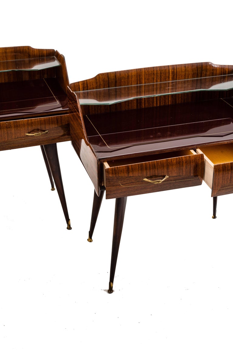 Pair of Italian Midcentury Nightstands in the Style of Paolo Buffa, circa 1950s In Good Condition For Sale In Rome, IT