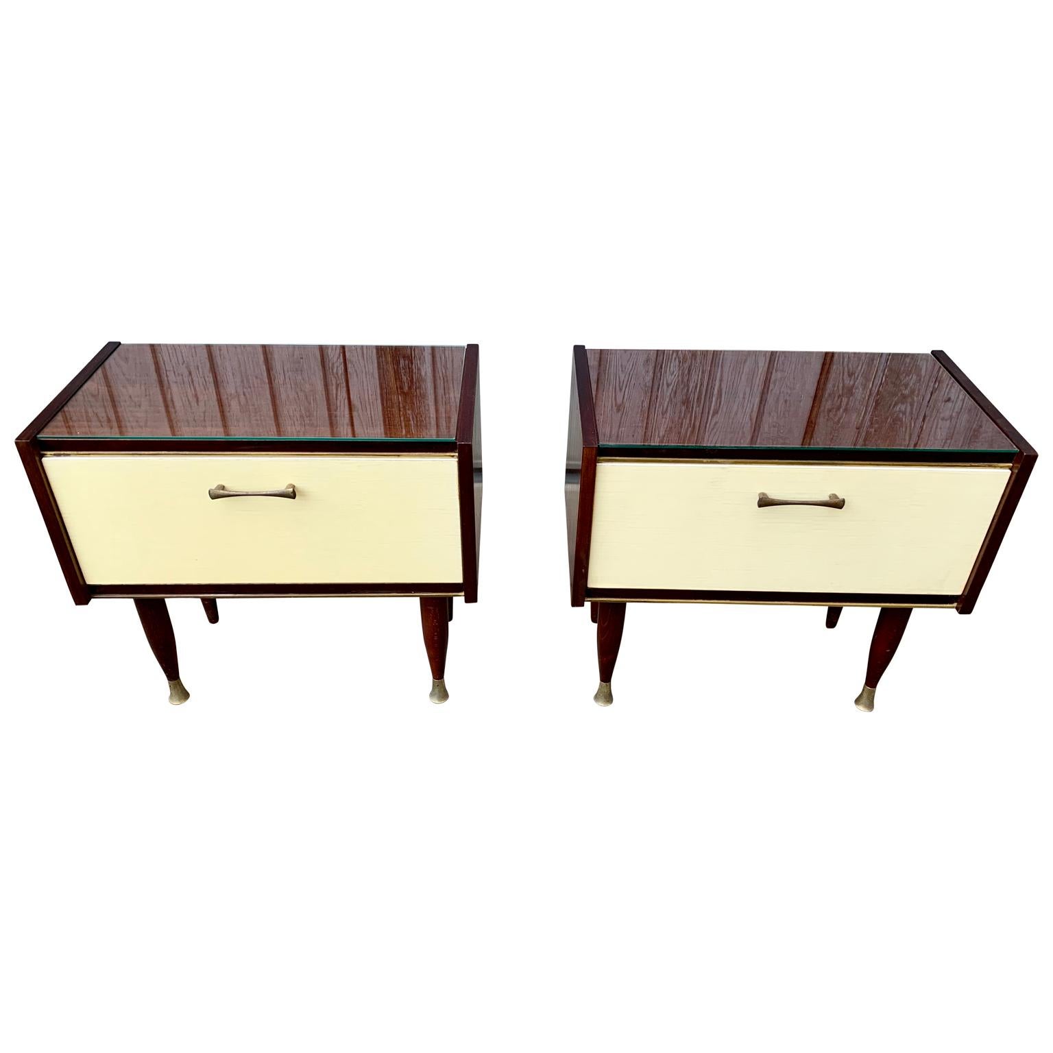 Pair of Italian Midcentury Parisi Style Nightstands In Good Condition In Haddonfield, NJ