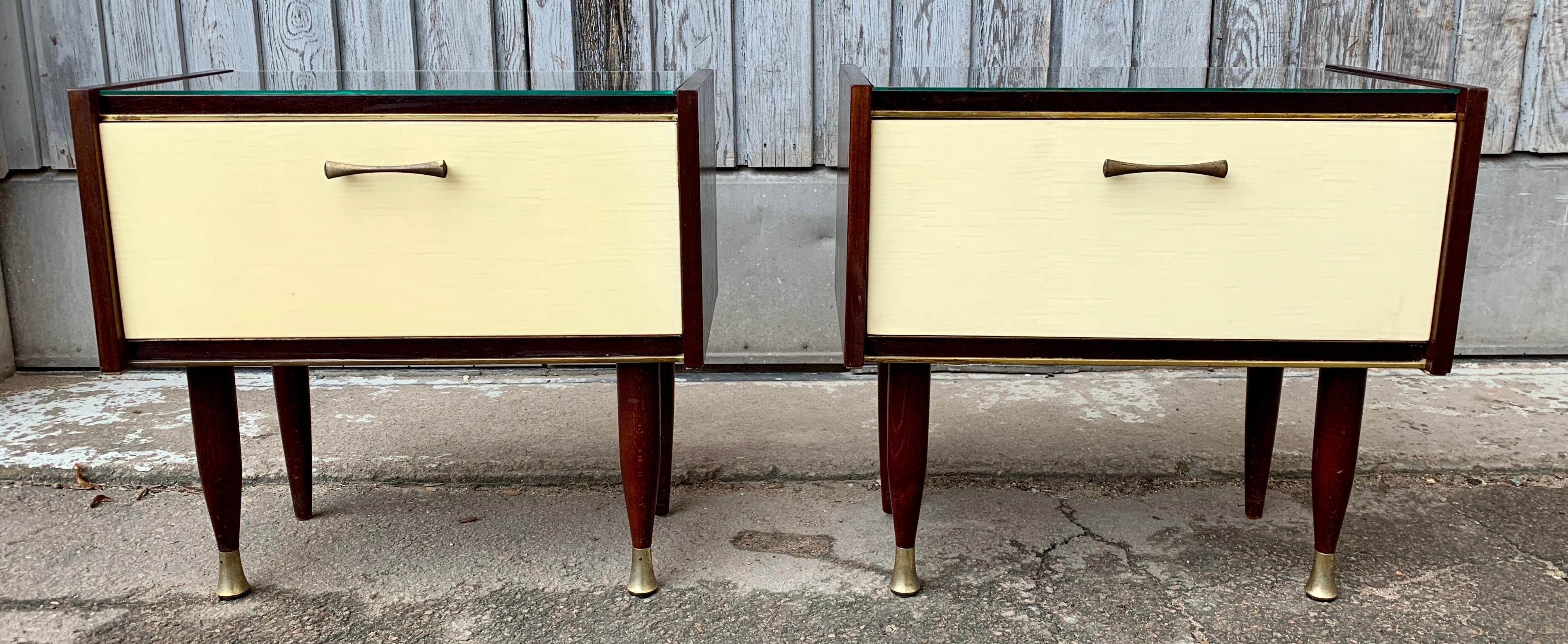 Pair of Italian Midcentury Parisi Style Nightstands 3