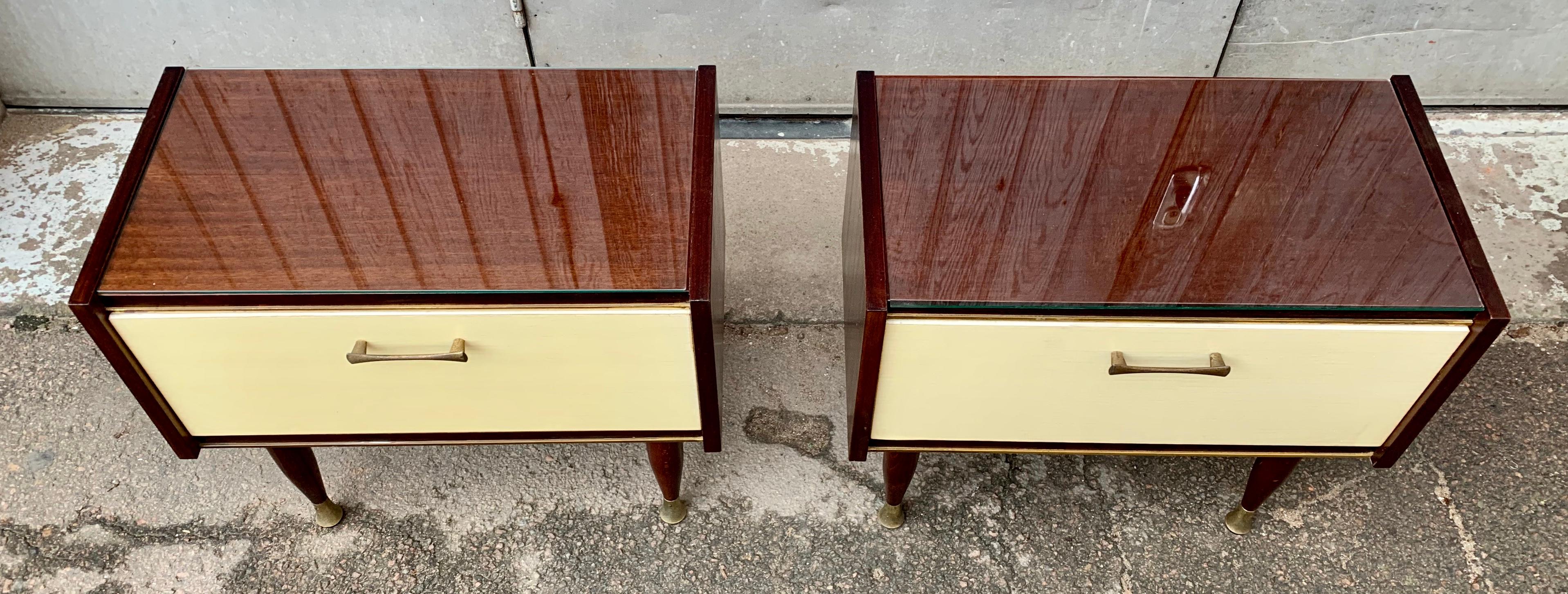 Pair of Italian Midcentury Parisi Style Nightstands 2