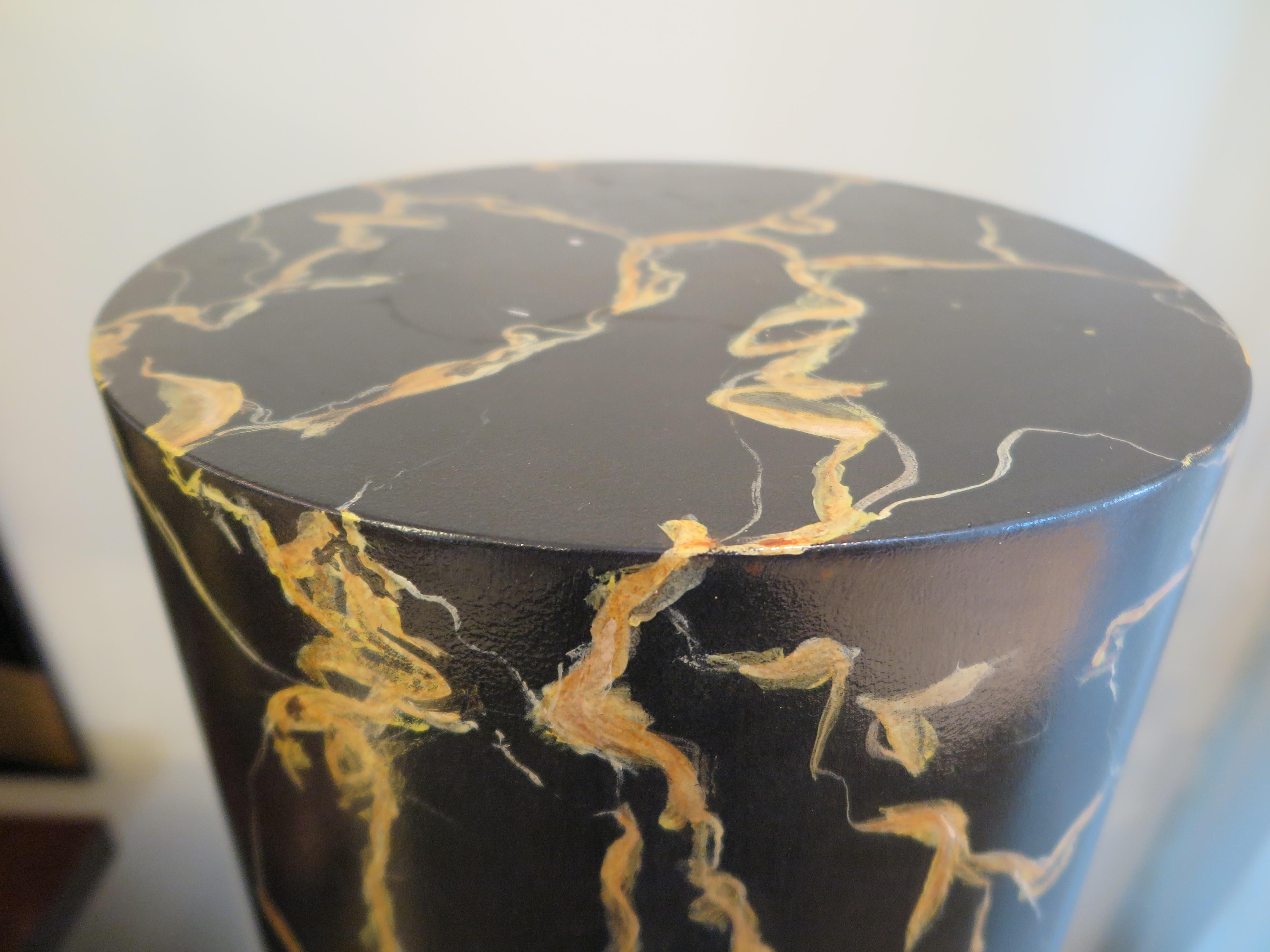 Mid-Century Modern Pair of Italian Mid-Century Pedestals with Hand-Painted Marble Motif For Sale