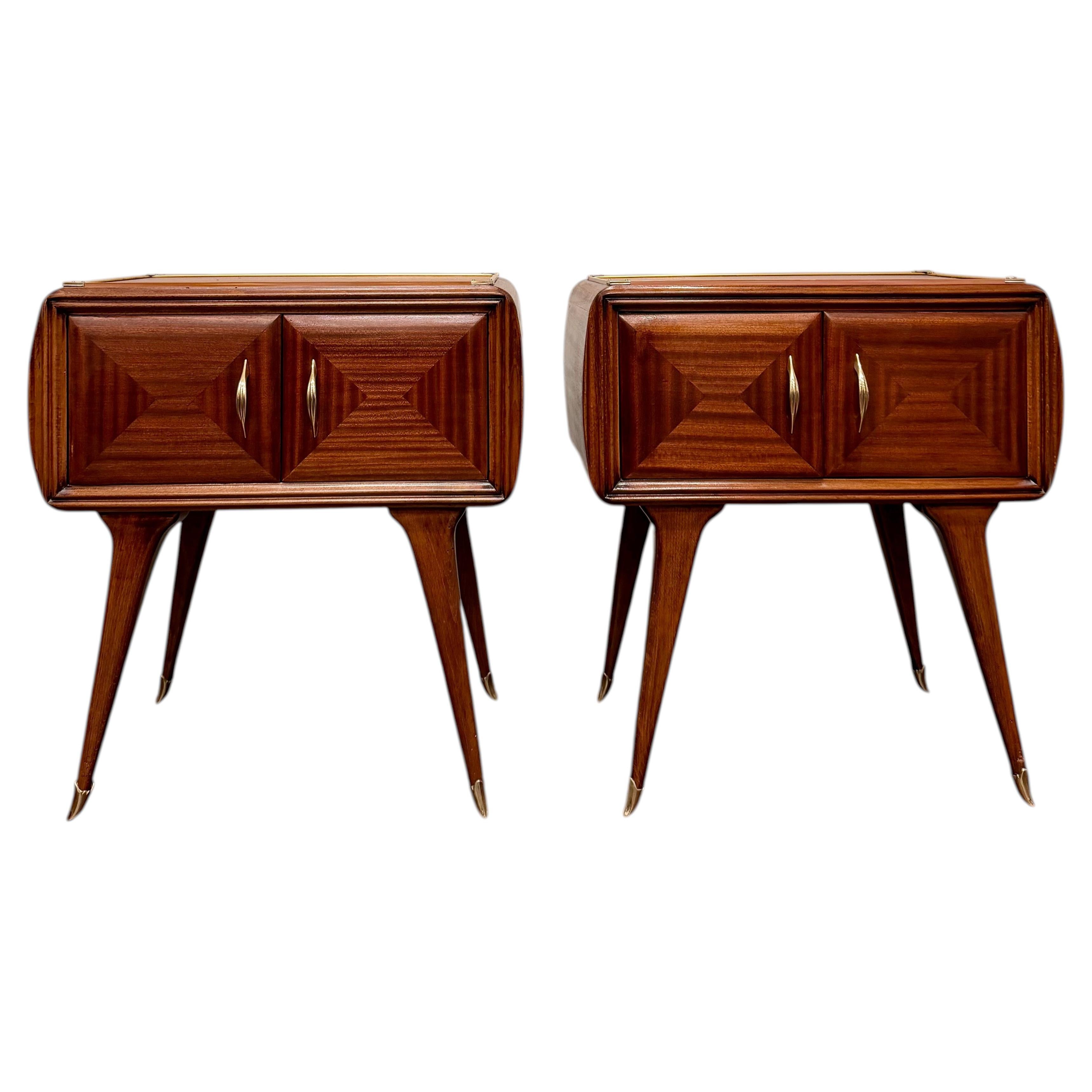 Paire de tables d'appoint italiennes du milieu du siècle dernier