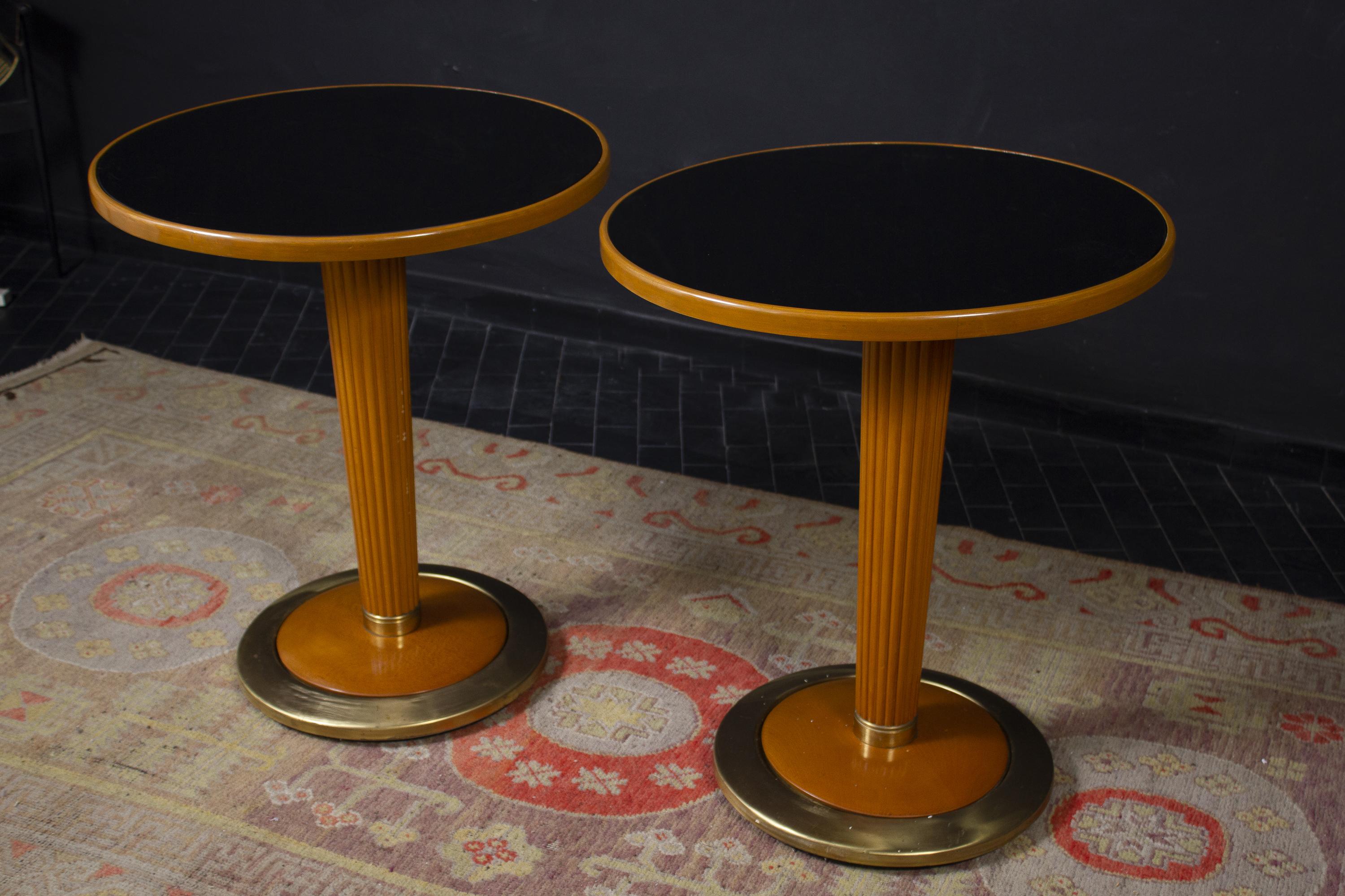 Pair of Italian Midcentury Side Tables with Black Mirror Top, 1950 2