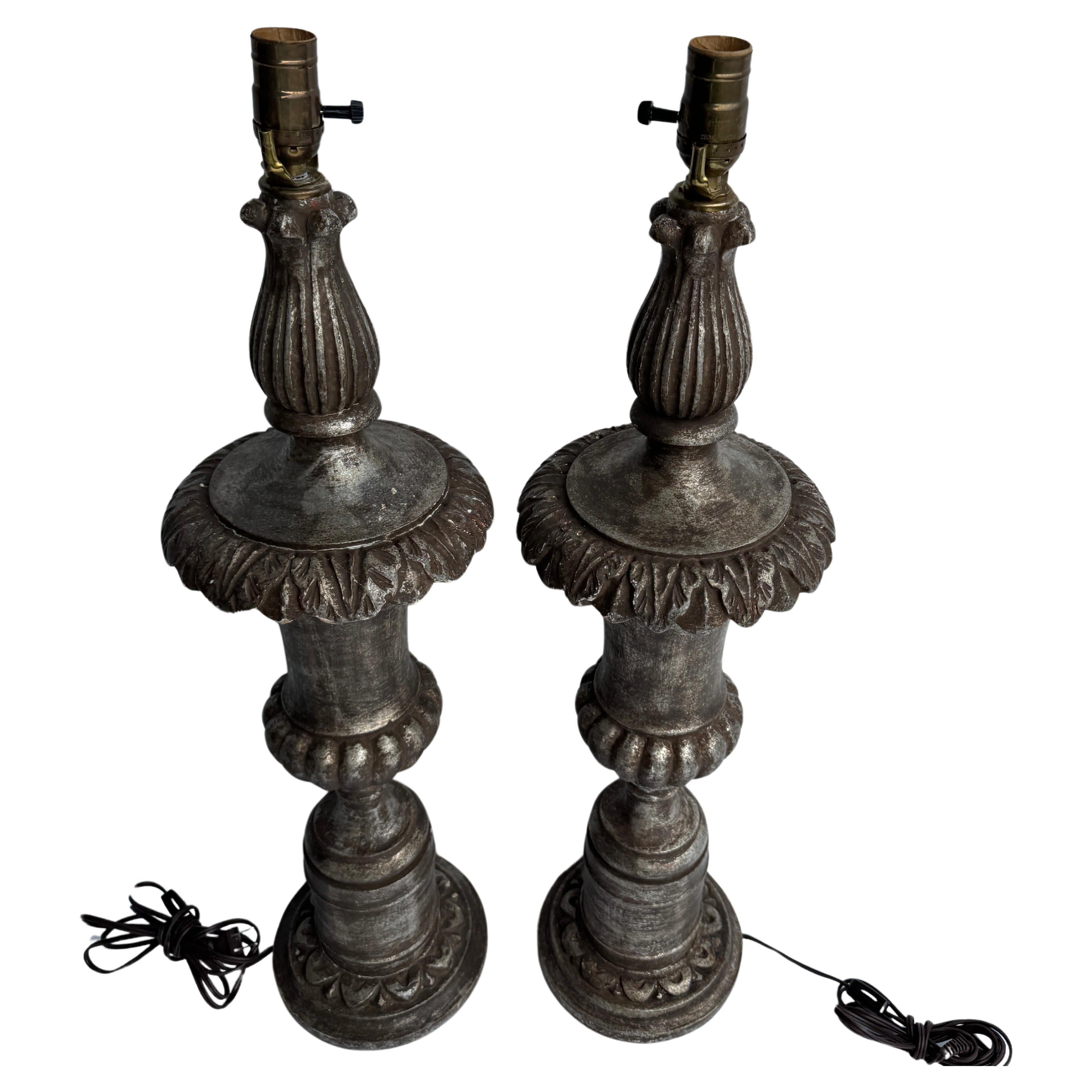 Paire de lampes de table italiennes du milieu du siècle à feuilles d'argent en vente 2