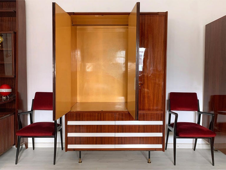 Pair of Italian Mid-Century Teak Wood Wardrobes, 3 and 5 Door, by Dassi, 1950s In Good Condition For Sale In Traversetolo, IT