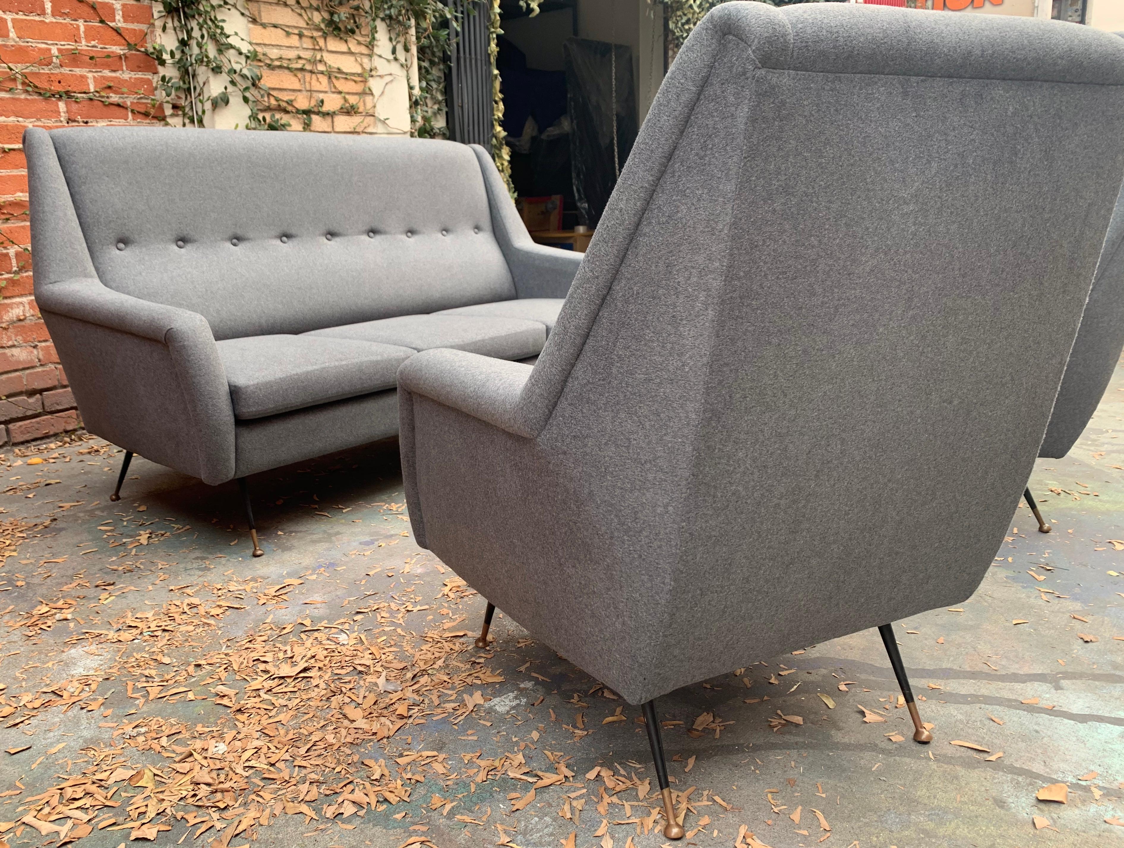 Impeccable pair of Italian midcentury tufted chairs by Ico Parisi in Grey Flannel.