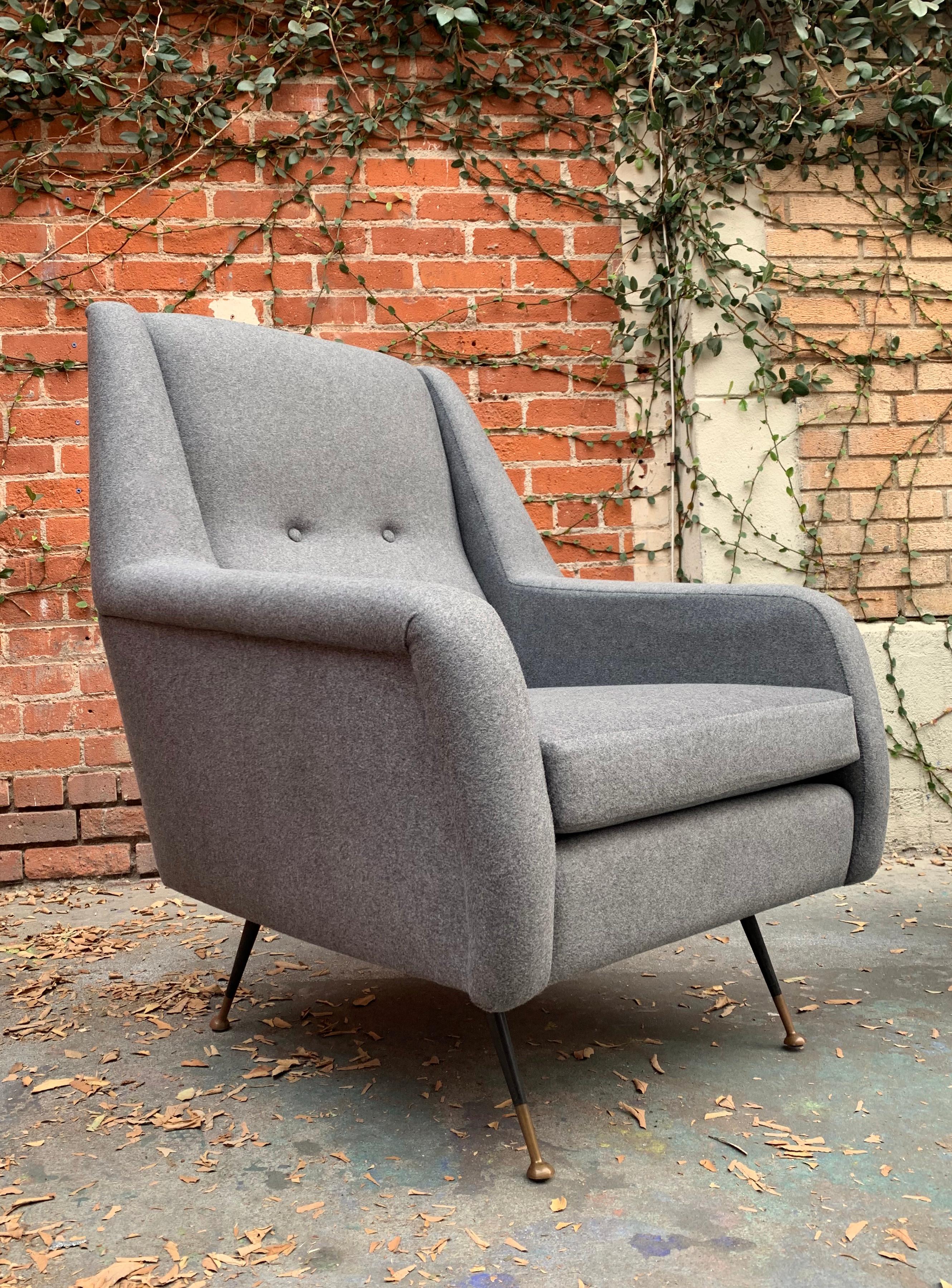 Wool Pair of Italian Midcentury Tufted Chairs by Ico Parisi in Grey Flannel For Sale