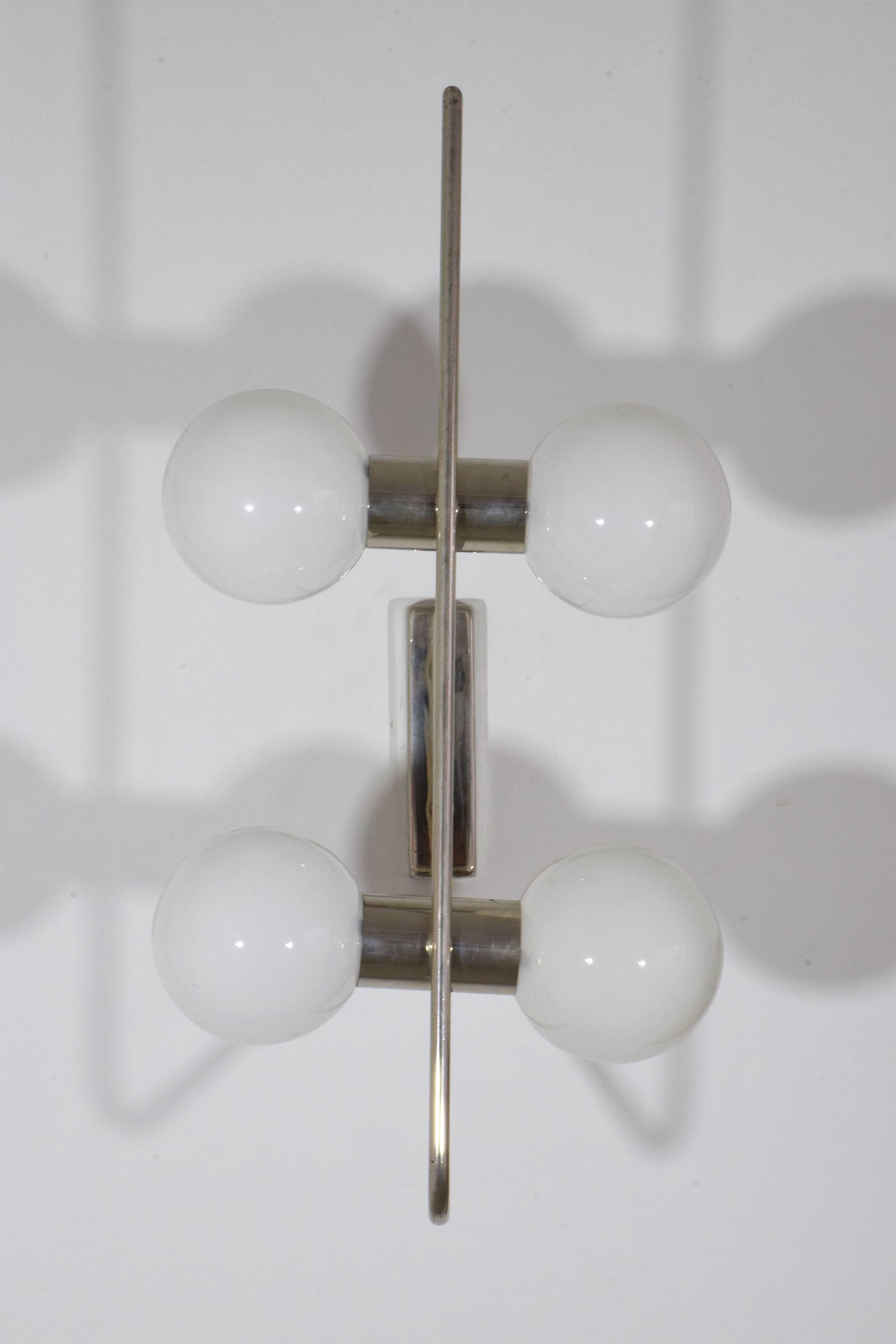 Pair of Italian Midcentury Wall Lights Attributed to Stilnovo, 1960-1970 5